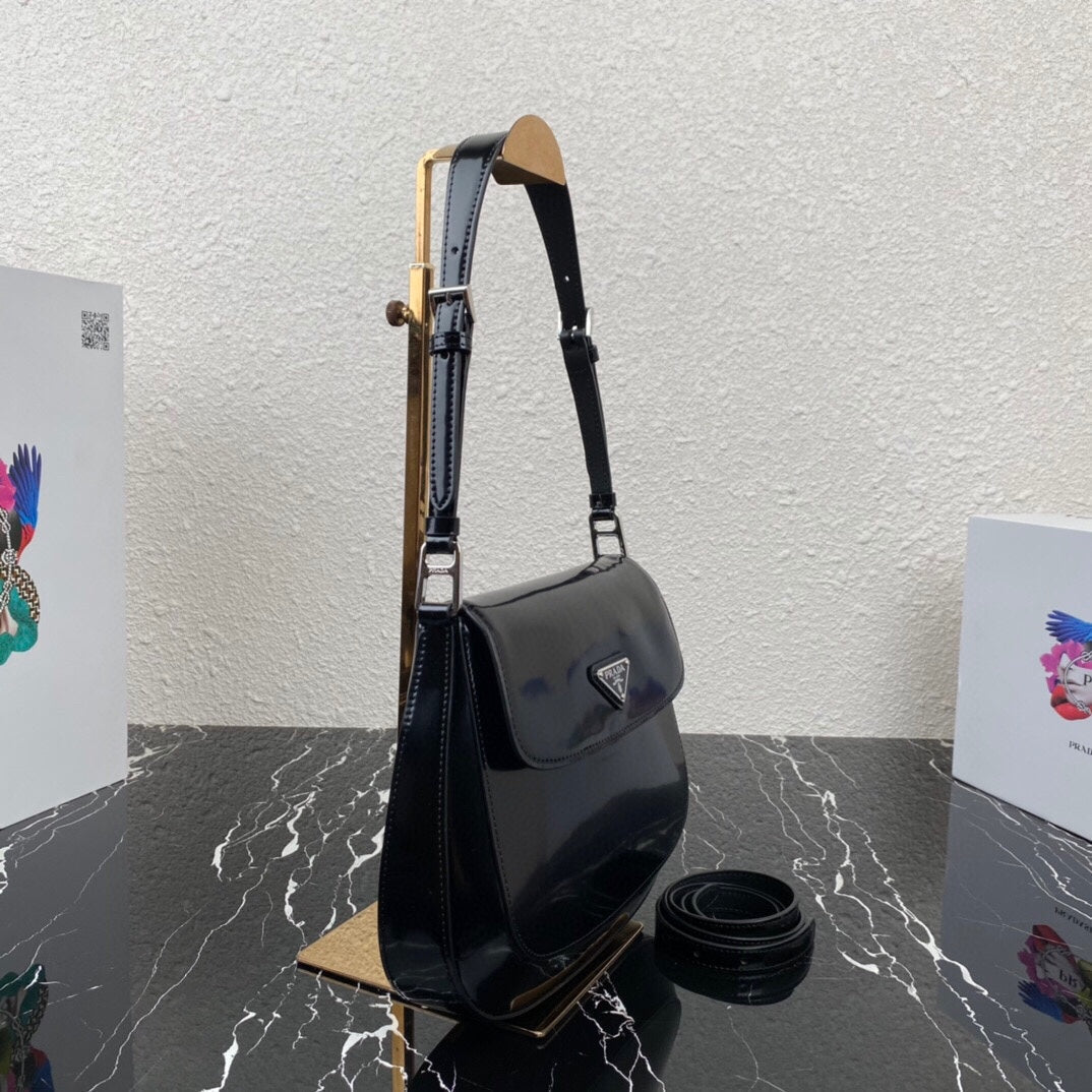 CLEO 24 BLACK BRUSHED LEATHER SHOULDER BAG - Product Image 3