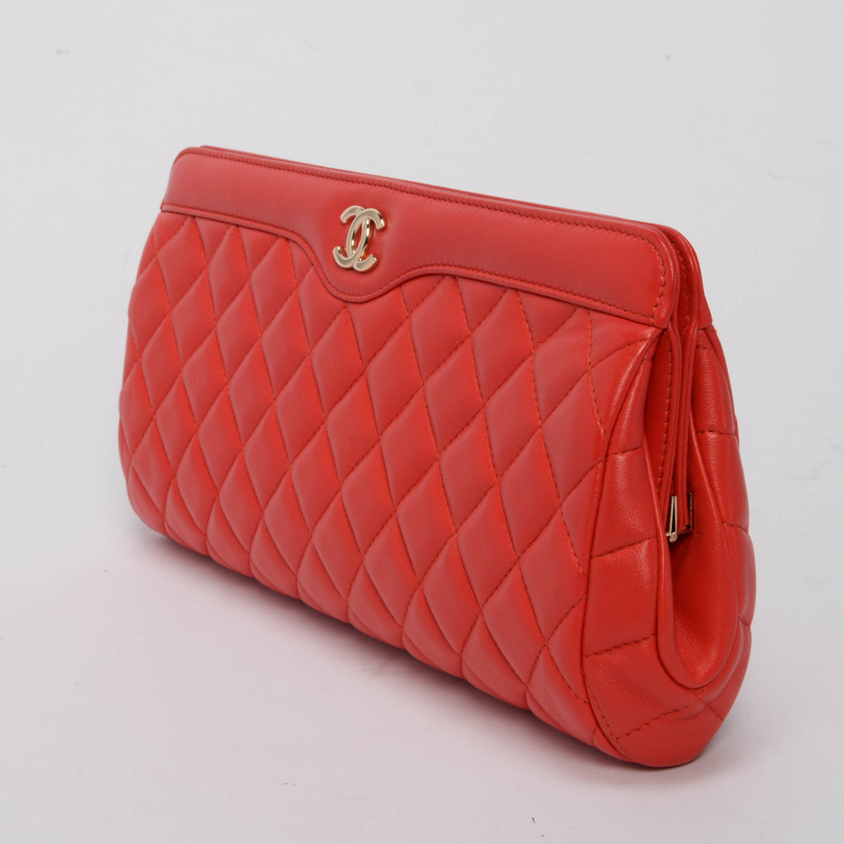 chl Red Quilted Lambskin Frame Clutch - Product Image 2