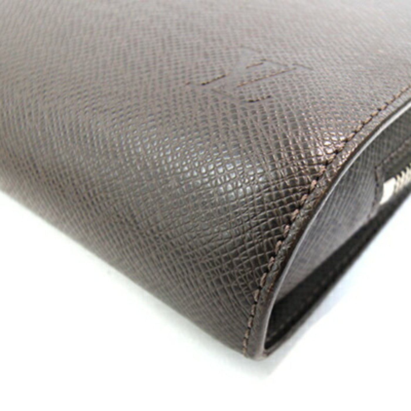 Louis Vuitton Taiga Grizzly Taiga Leather Clutch Bag ( ) - Product Image 4