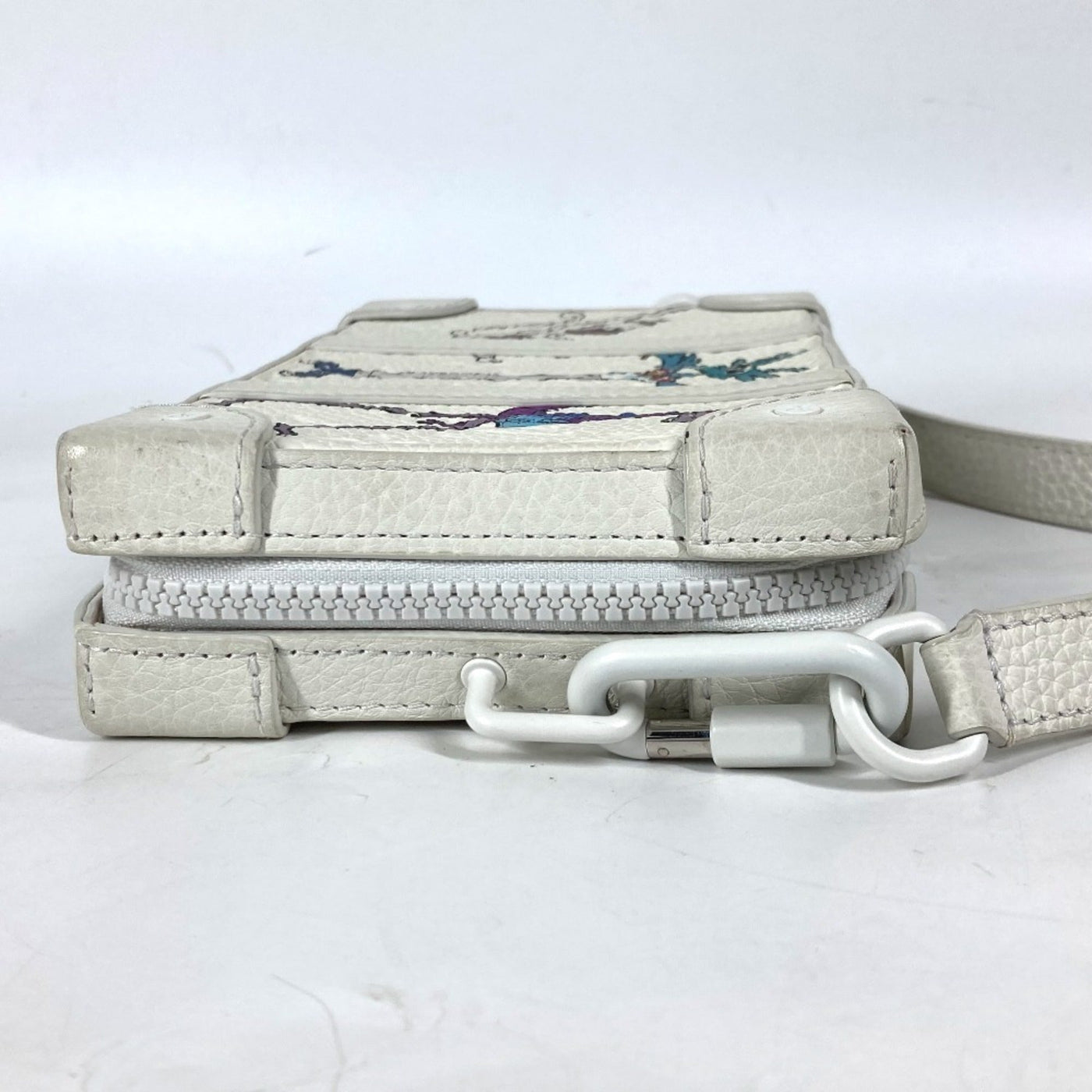 Louis Vuitton White Leather Clutch Bag Shoulder Bag ( ) - Product Image 4