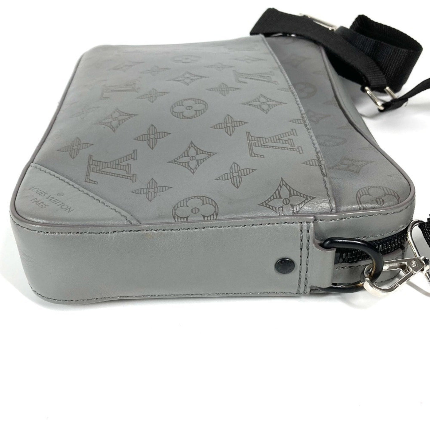 Louis Vuitton Monogram Canvas Gray Clutch Bags - Product Image 3