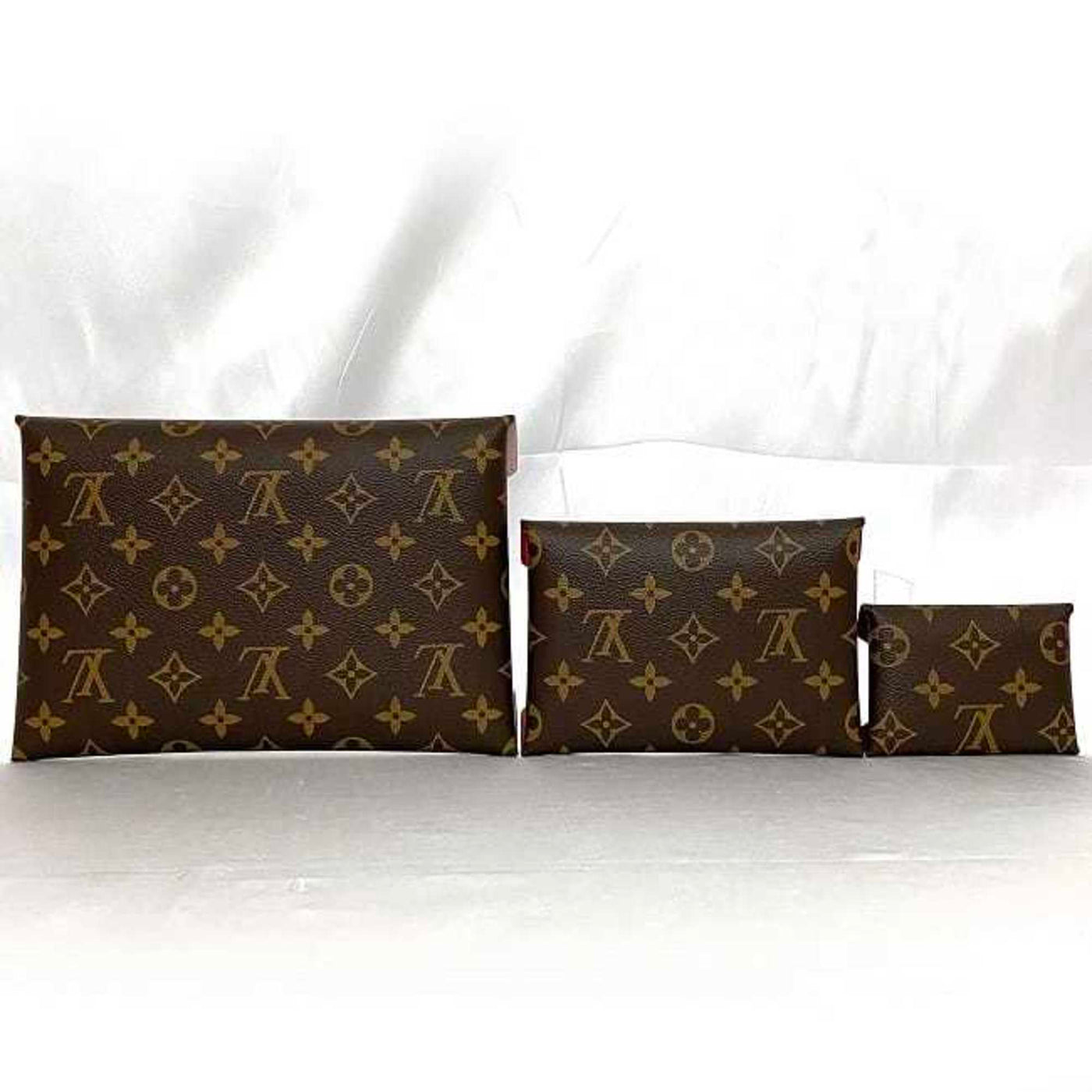 Louis Vuitton Monogram Canvas Red Clutch Bags - Product Image 4