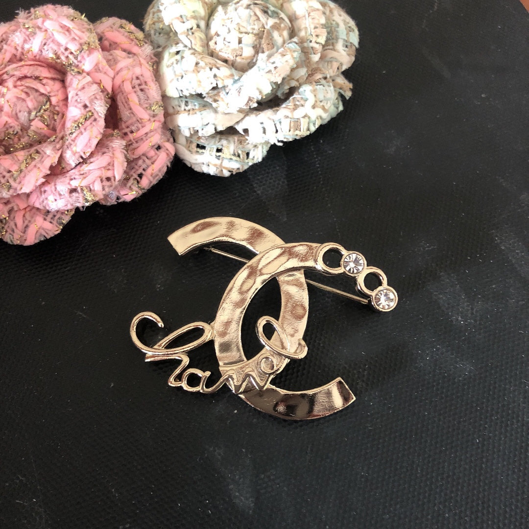 CC Brooch Pink Gold 159602 | Studio Nafay