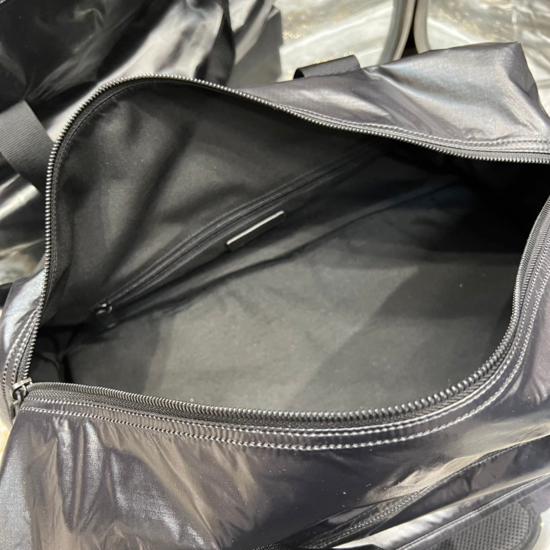TRAVEL TOTE BAG 50 IN BLACK POLISHED NYLON - Product Image 5