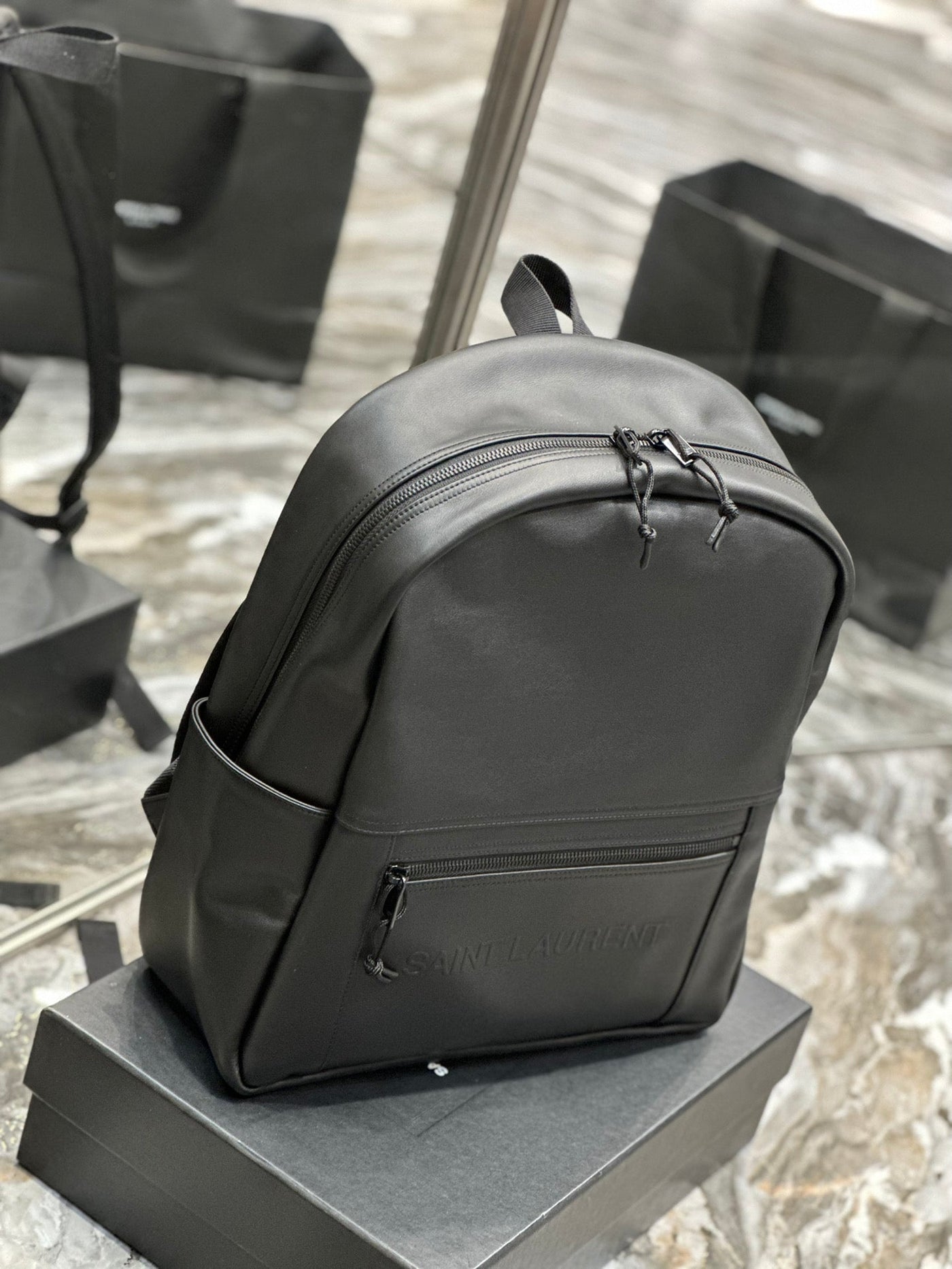 BACKPACK 37 IN ECHO GRAY CALFSKIN - Product Image 7