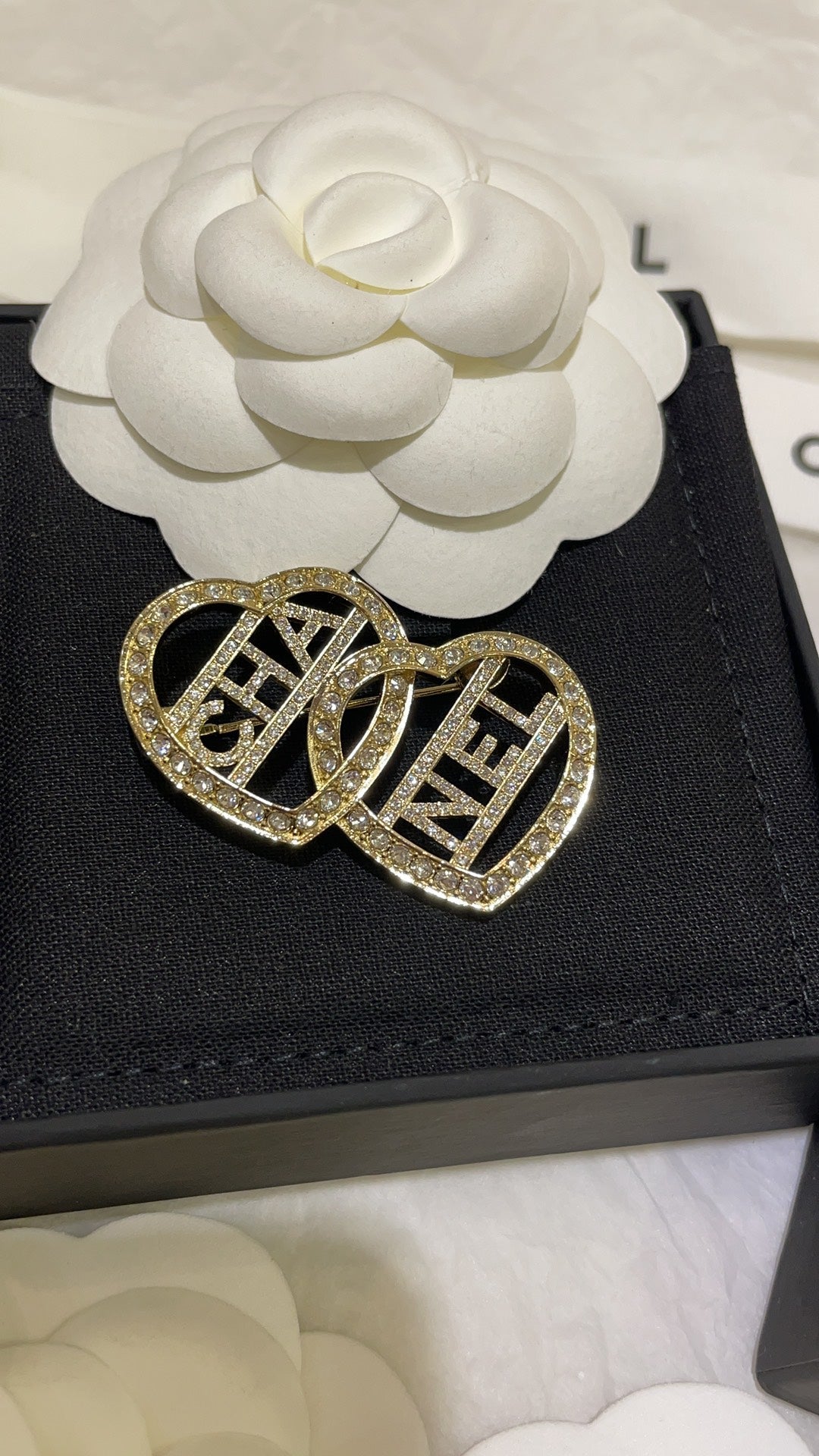 CC Brooch Light Gold 161773 - Product Image 3