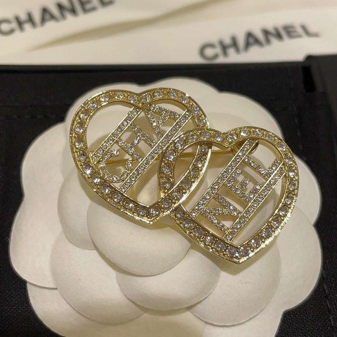 CC Brooch Light Gold 161773 | Studio Nafay