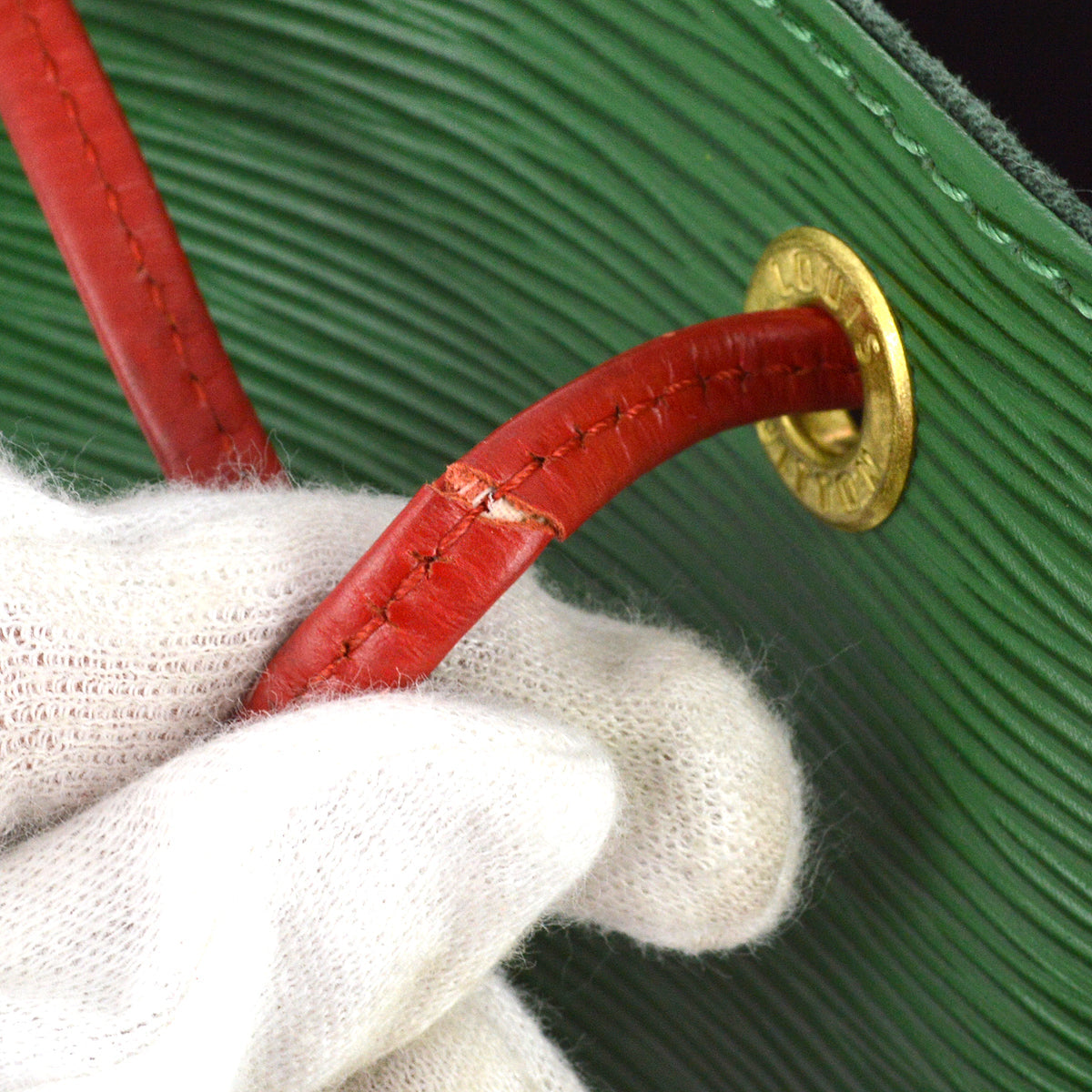 Louis Vuitton Green Red Epi Petite Noe Bucket Shoulder Bag