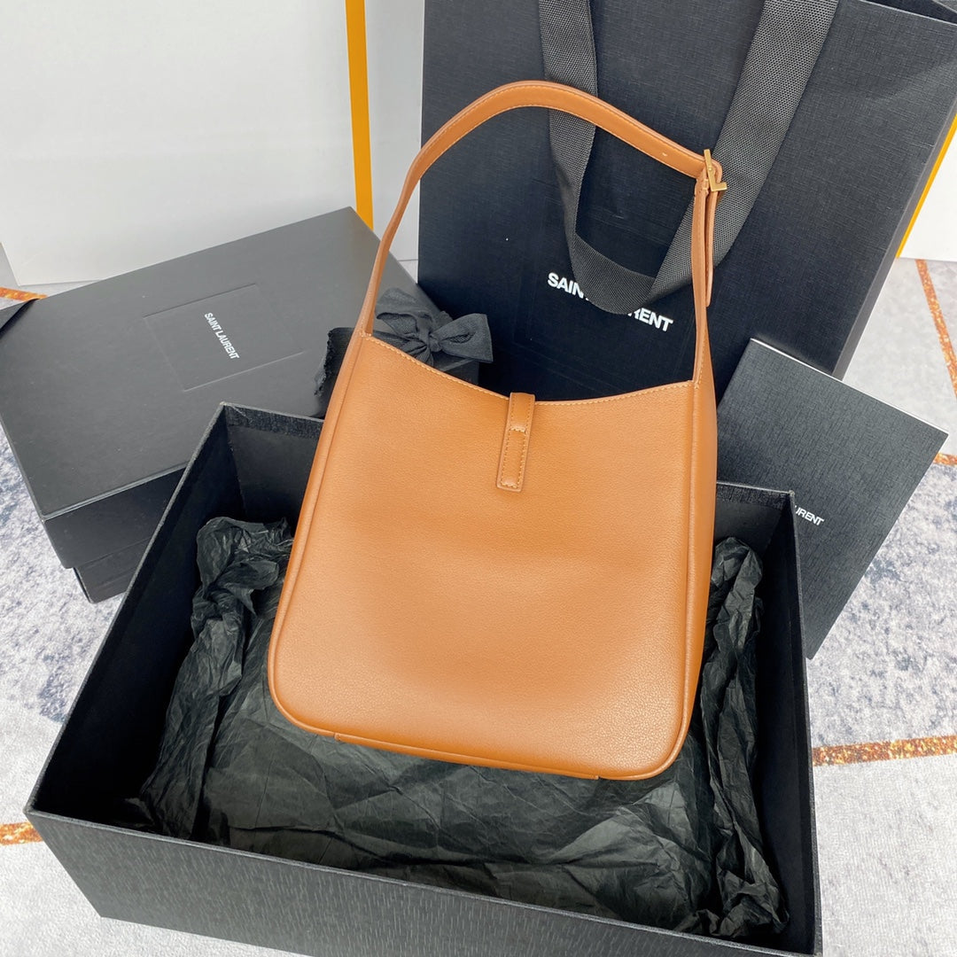 le 5a7 small 23cm brown calfskin - Product Image 2
