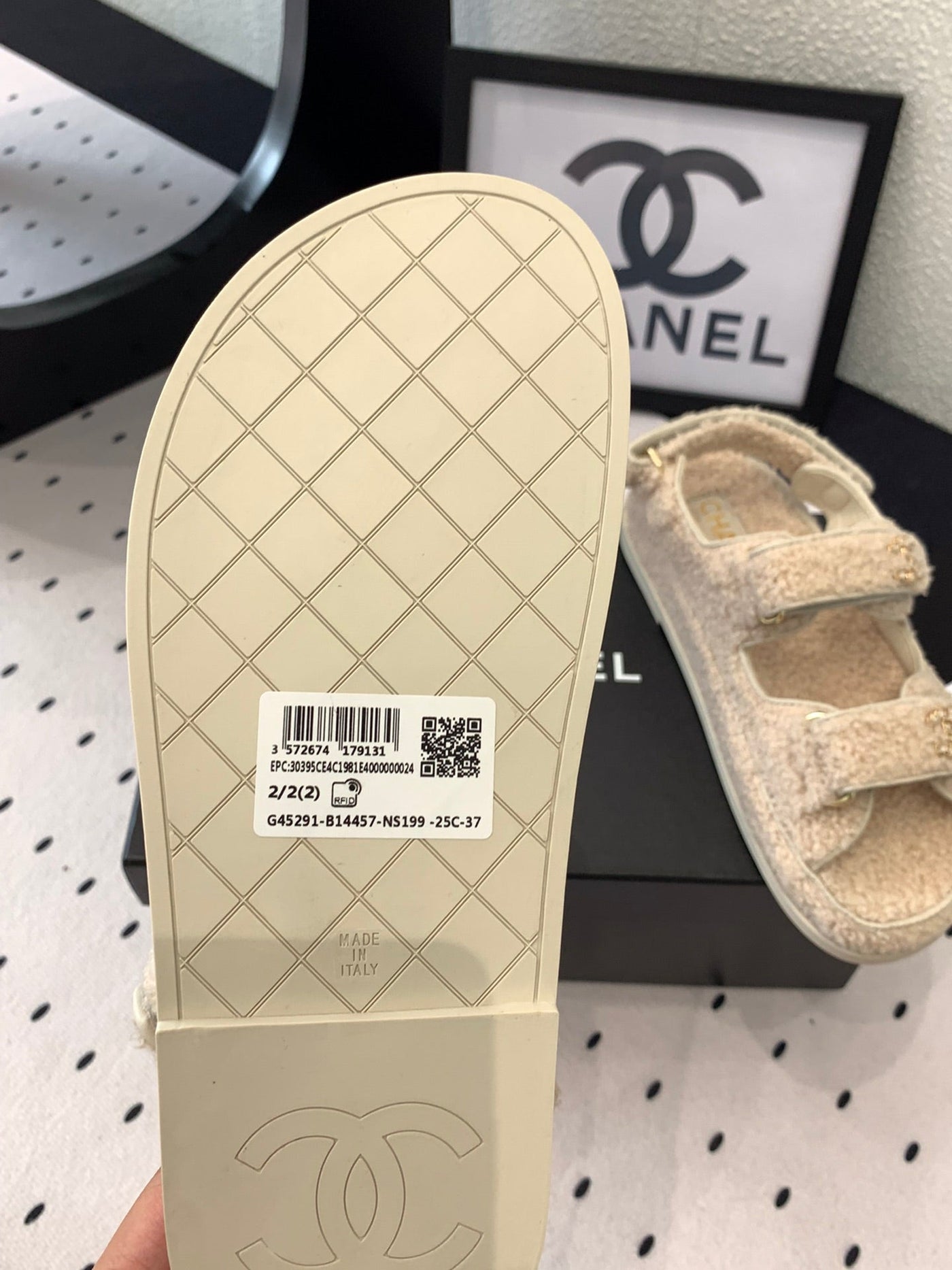 CC DAD SANDAL ECRU BEIGE LAMB FUR - Product Image 9