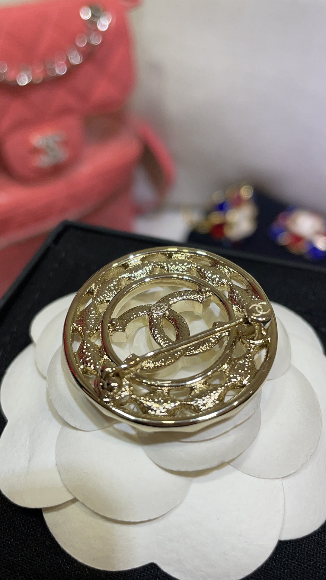 CC Brooch Gold 163243 - Product Image 7