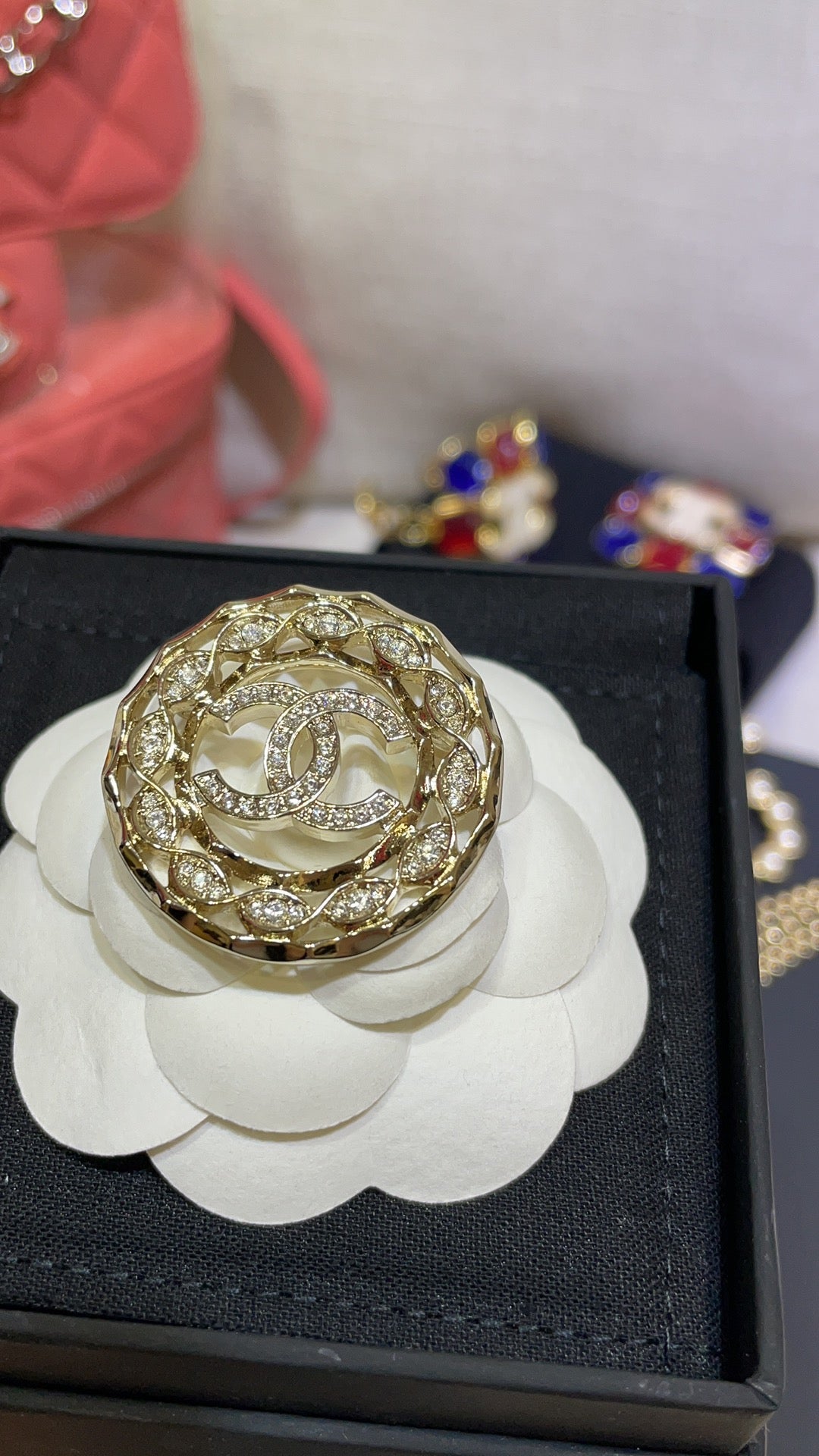CC Brooch Gold 163243 - Product Image 6