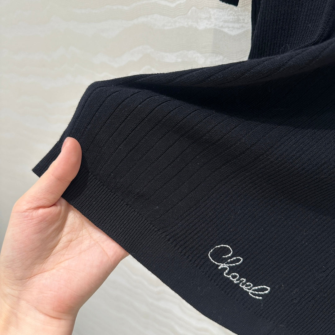 CC 25 T- shirt Black Wool - Product Image 2