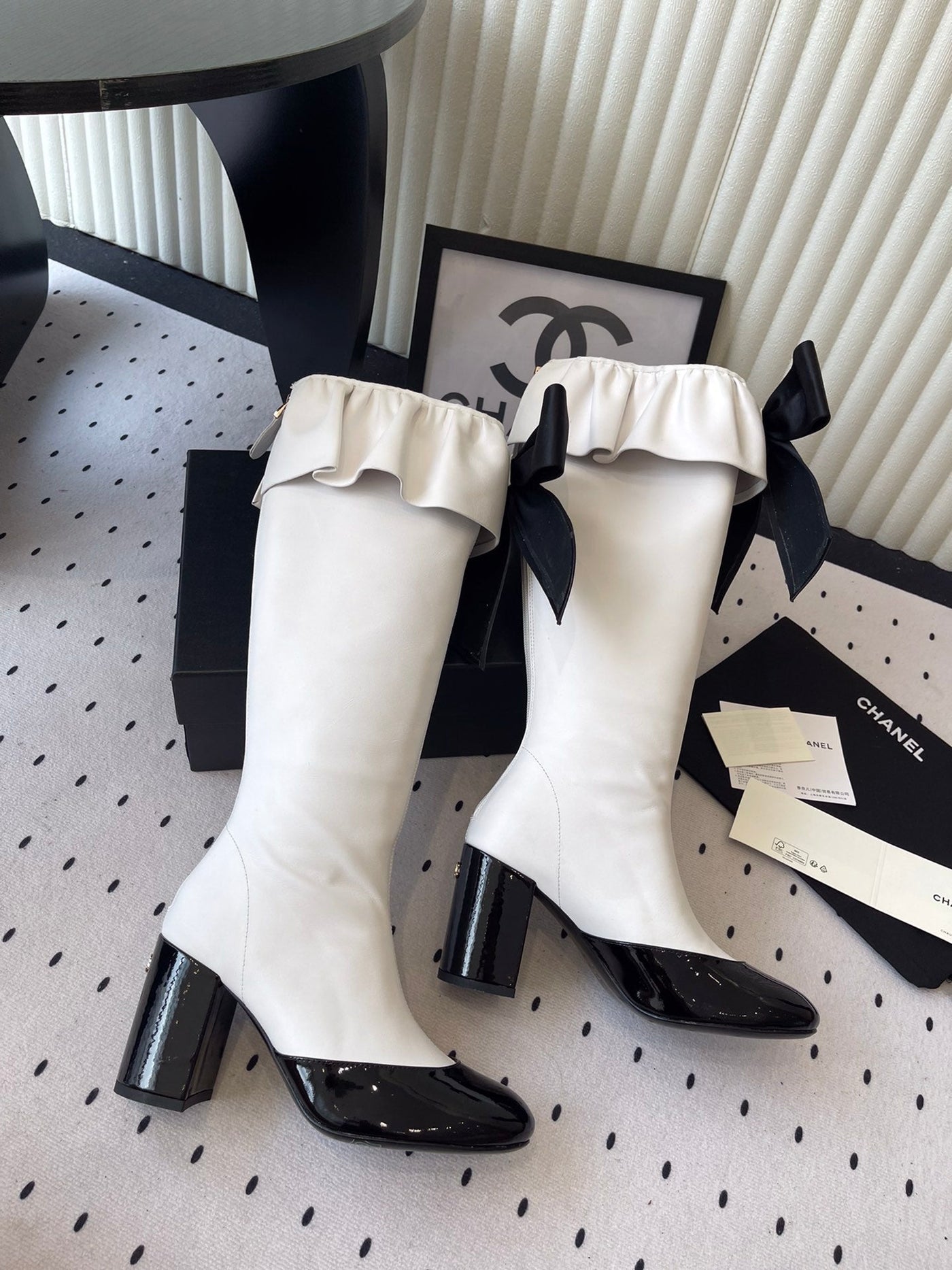 CC 25 Bow Elastic Boot White Black Lambskin 514028 - Product Image 3