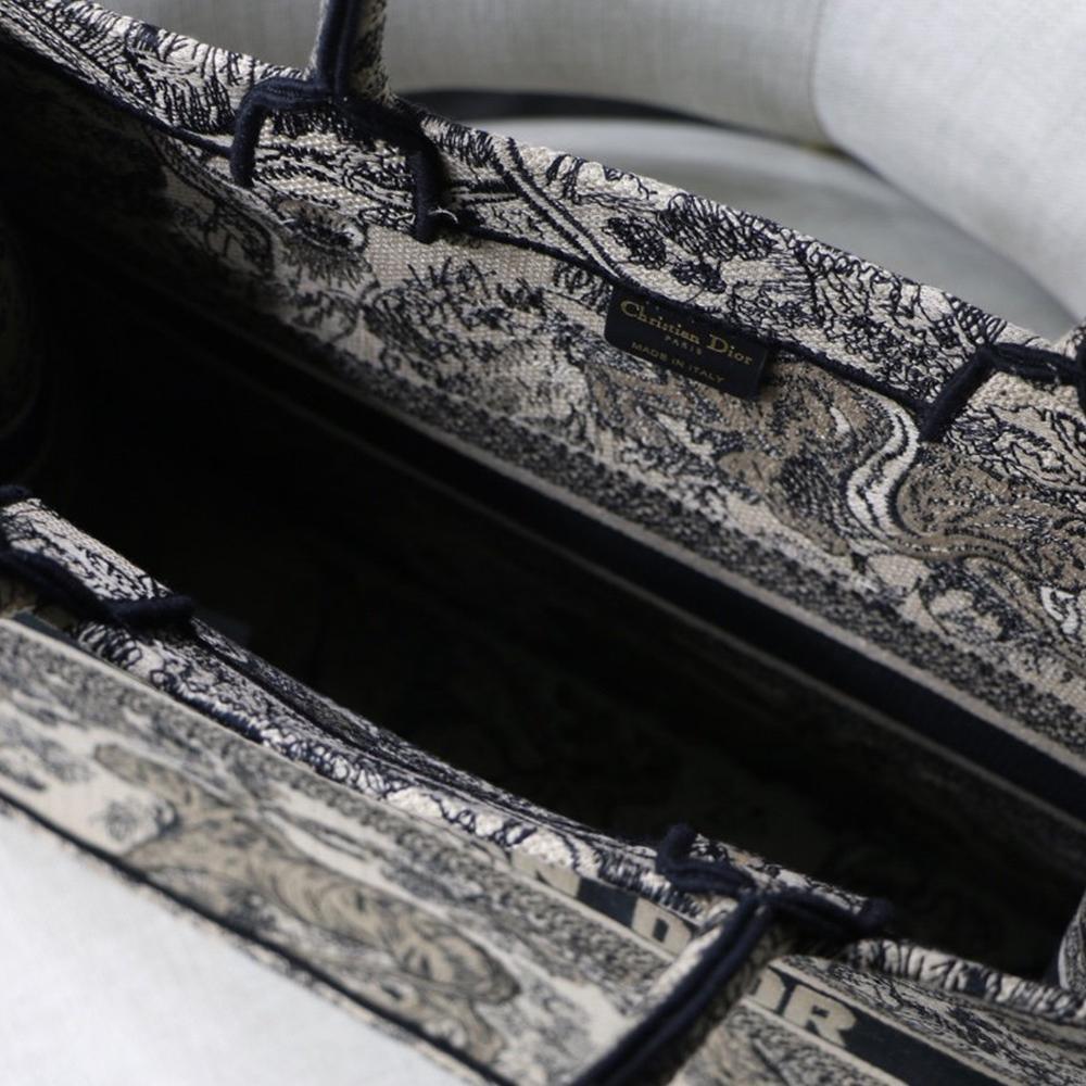 DIOR BOOK TOTE - Product Image 3