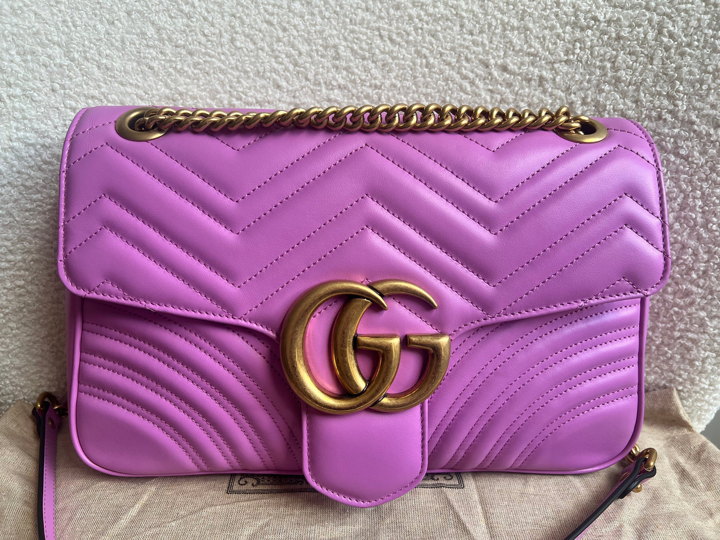 Gucci GG Pink Medium Marmont Small Shoulder Bag (RRP £2,230) - Product Image 4