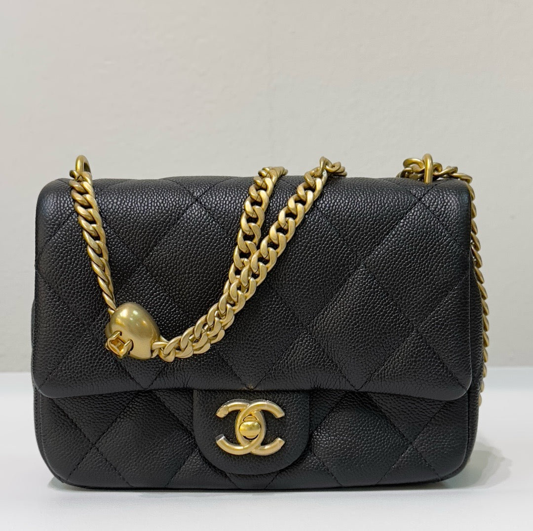 Chanel Caviar Heart Adjustable Chain Mini 19cm Flap Bag Black AGHW 23P | Studio Nafay