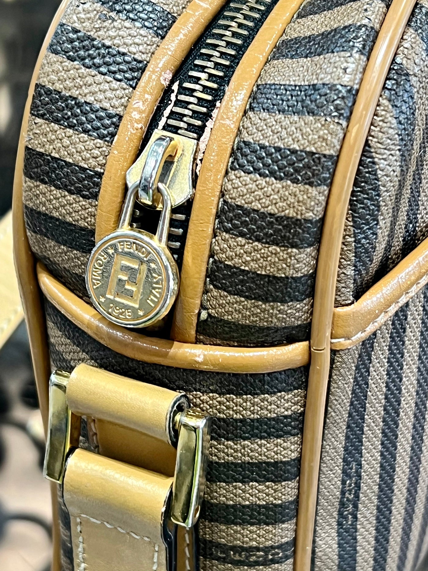FENDI PEQUIN STRIPE CROSSBODY BAG - Product Image 3