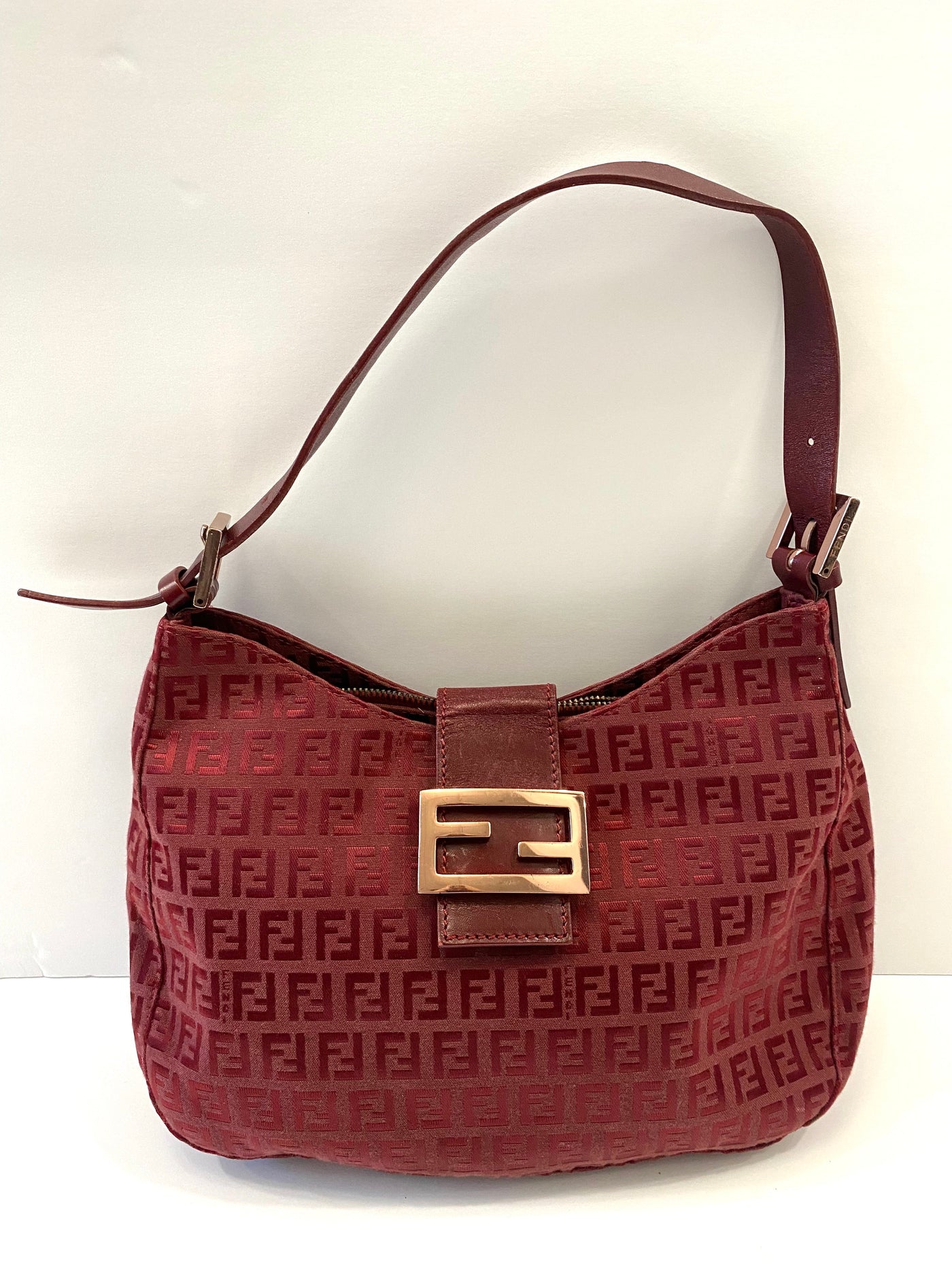 FENDI ZUCCHINO MAMA BAGUETTE SHOULDER BAG | Studio Nafay