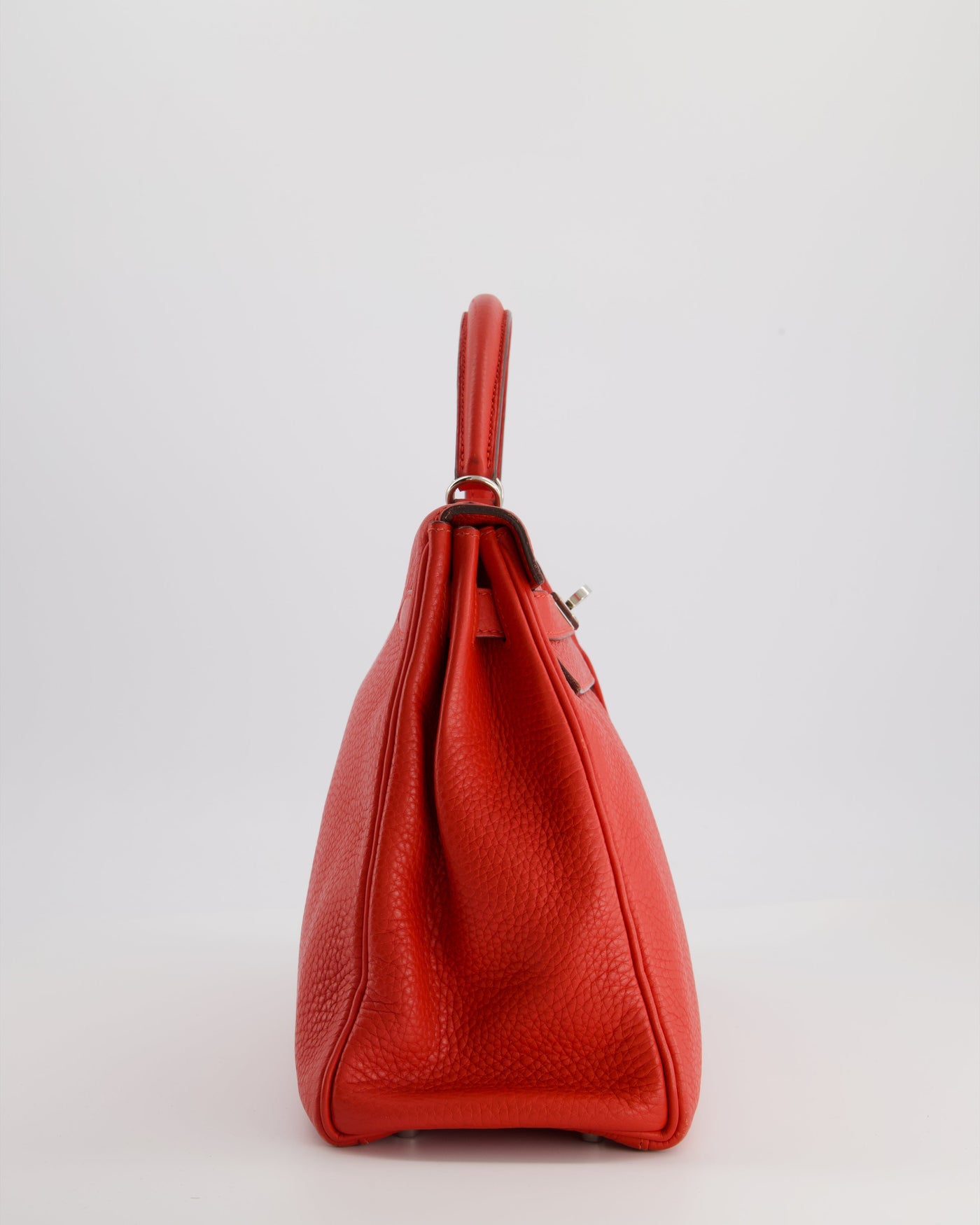 Hermes Kelly 32 Retourne Bag in Geranium Togo Leather and Palladium Hardware - Product Image 4