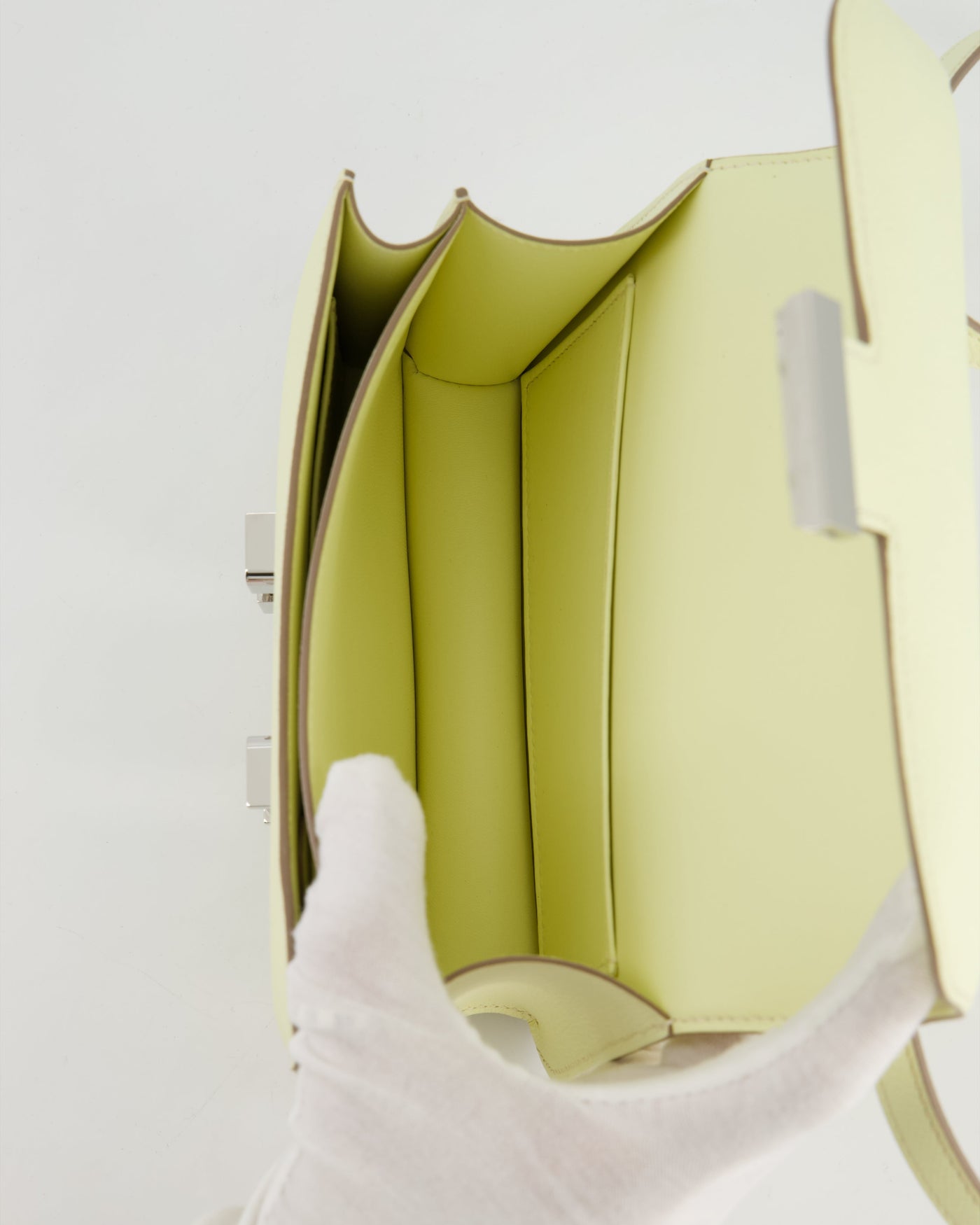 *NEW COLOUR* Hermes Constance III 18 Miroir Bag in Jaune Milton Epsom Leather with Palladium Hardware - Product Image 15