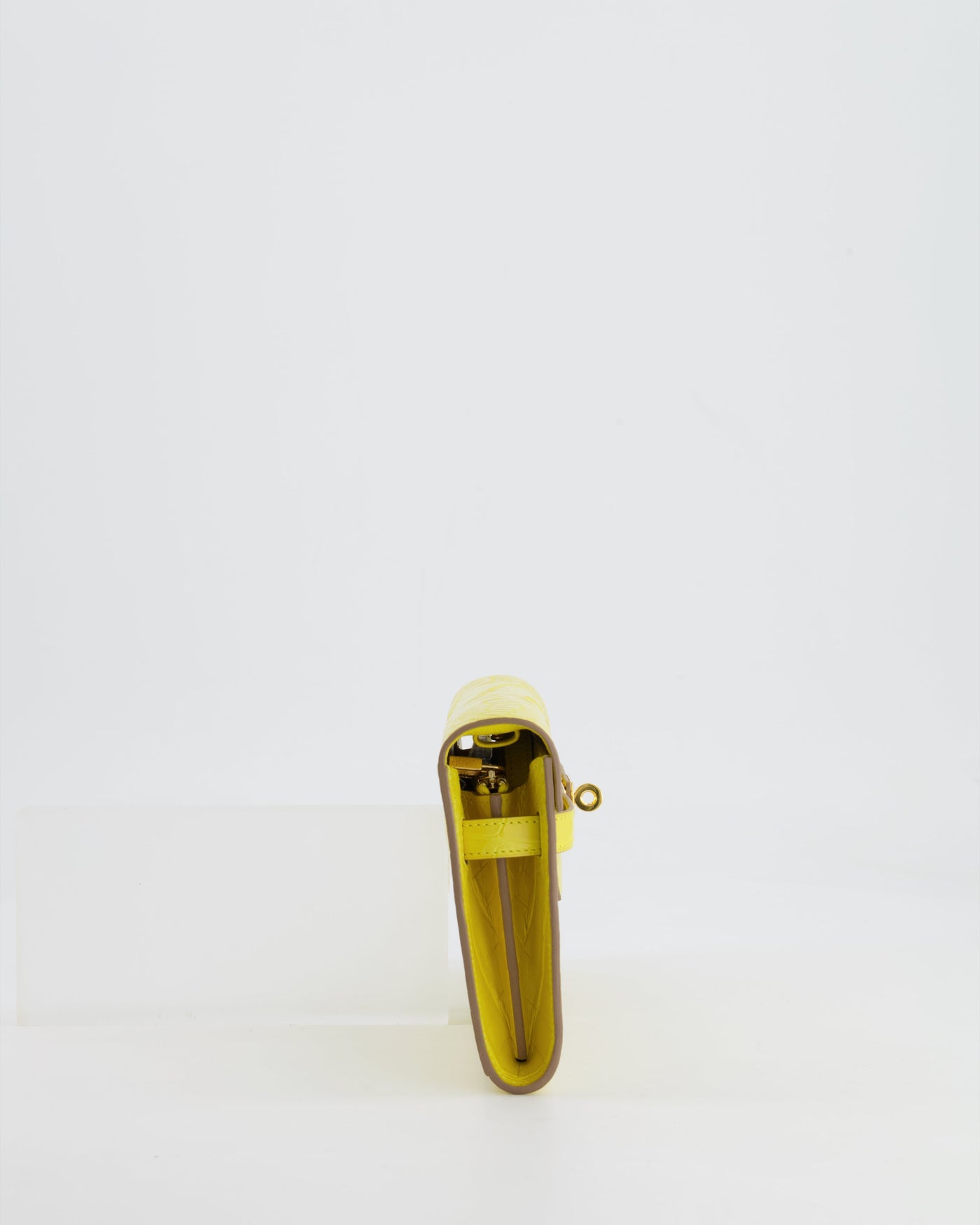 *RARE* Hermes Kelly To Go Bag in Jaune Mimosa Alligator Mississippiensis Leather with Gold Hardware - Product Image 4