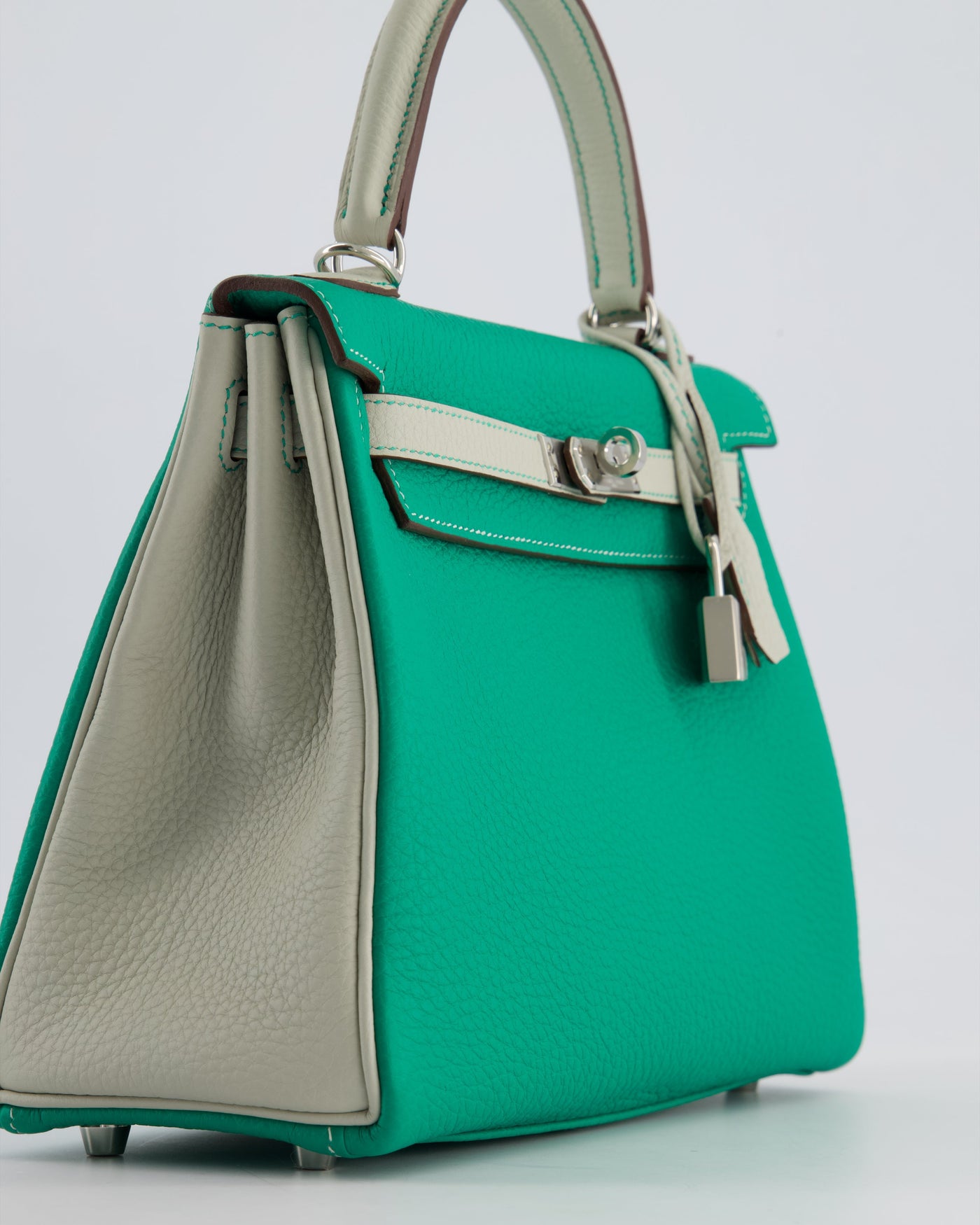 *SUPER RARE* Hermes HSS Kelly 25 Retourne Bag in Vert Vertigo & Gris Perle Togo Leather with Palladium Hardware & Contrast Stitching - Product Image 10