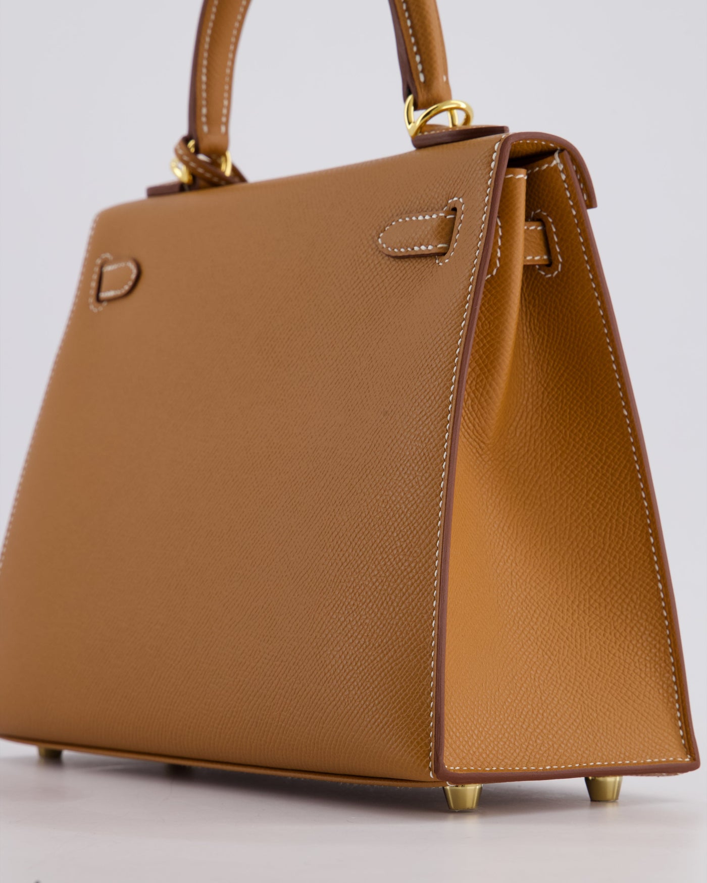 Hermes Kelly 25 Sellier Bag in Gold Epsom Leather with Gold Hardware - Product Image 13