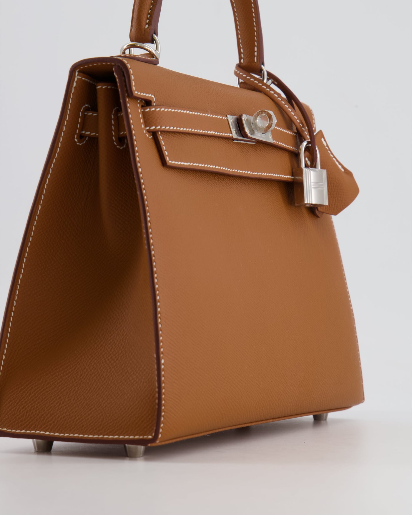 Hermes Kelly 25 Sellier Bag in Gold Epsom Leather with Palladium Hardware - Product Image 11