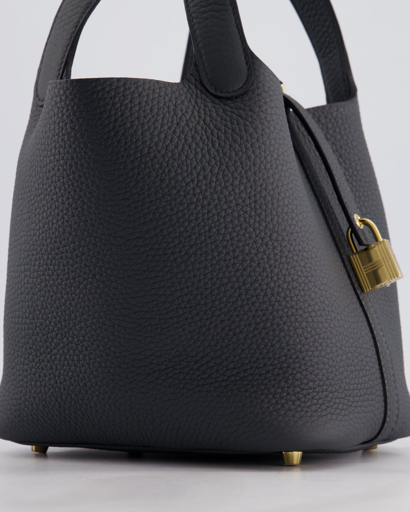 *HOT* Hermes Picotin Lock 18 Bag in Gris Misty Clemence Leather with Permabrass Hardware - Product Image 9