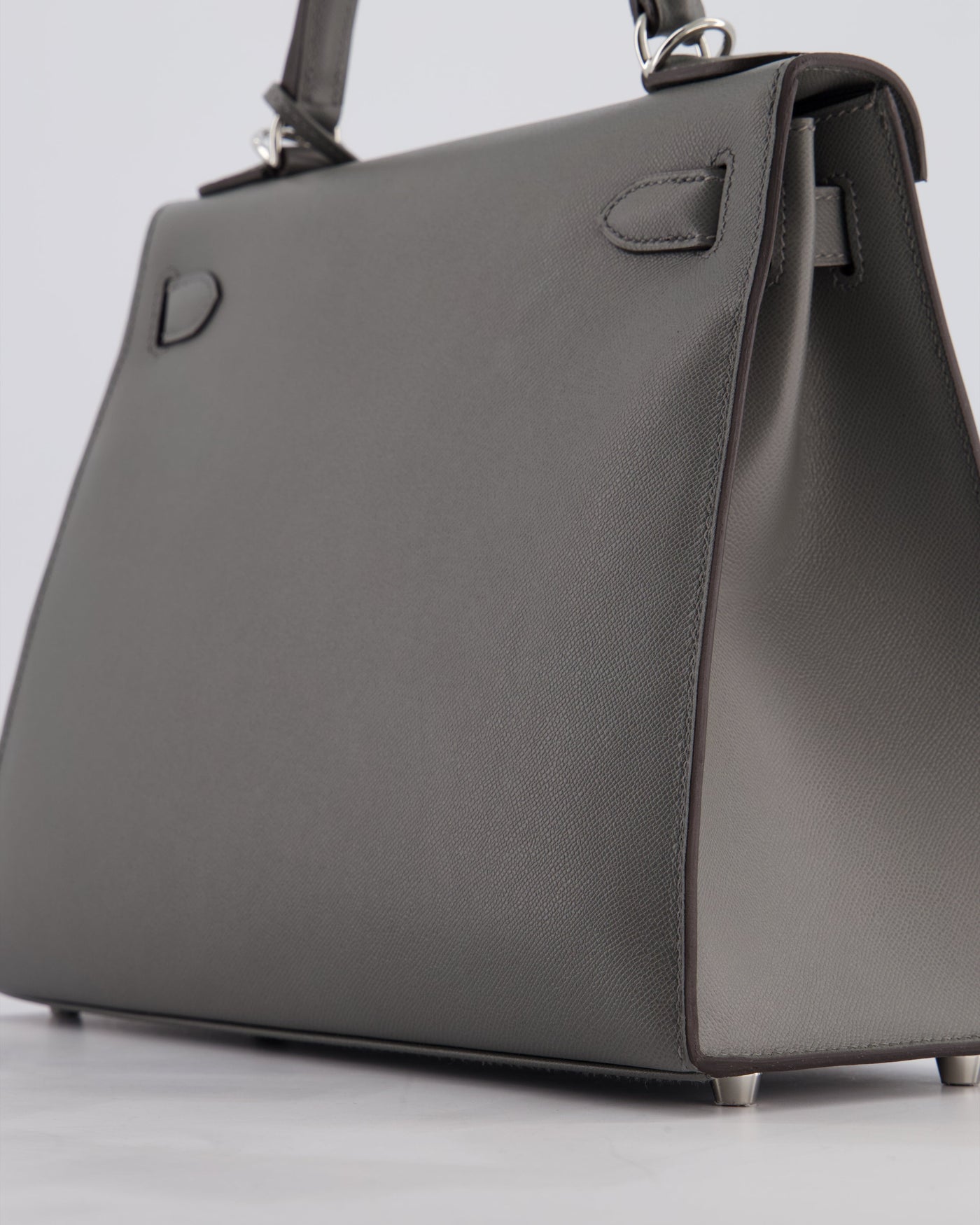 *RARE* Hermes Kelly 28 Sellier Bag in Gris Meyer Madame Leather with Palladium Hardware - Product Image 13