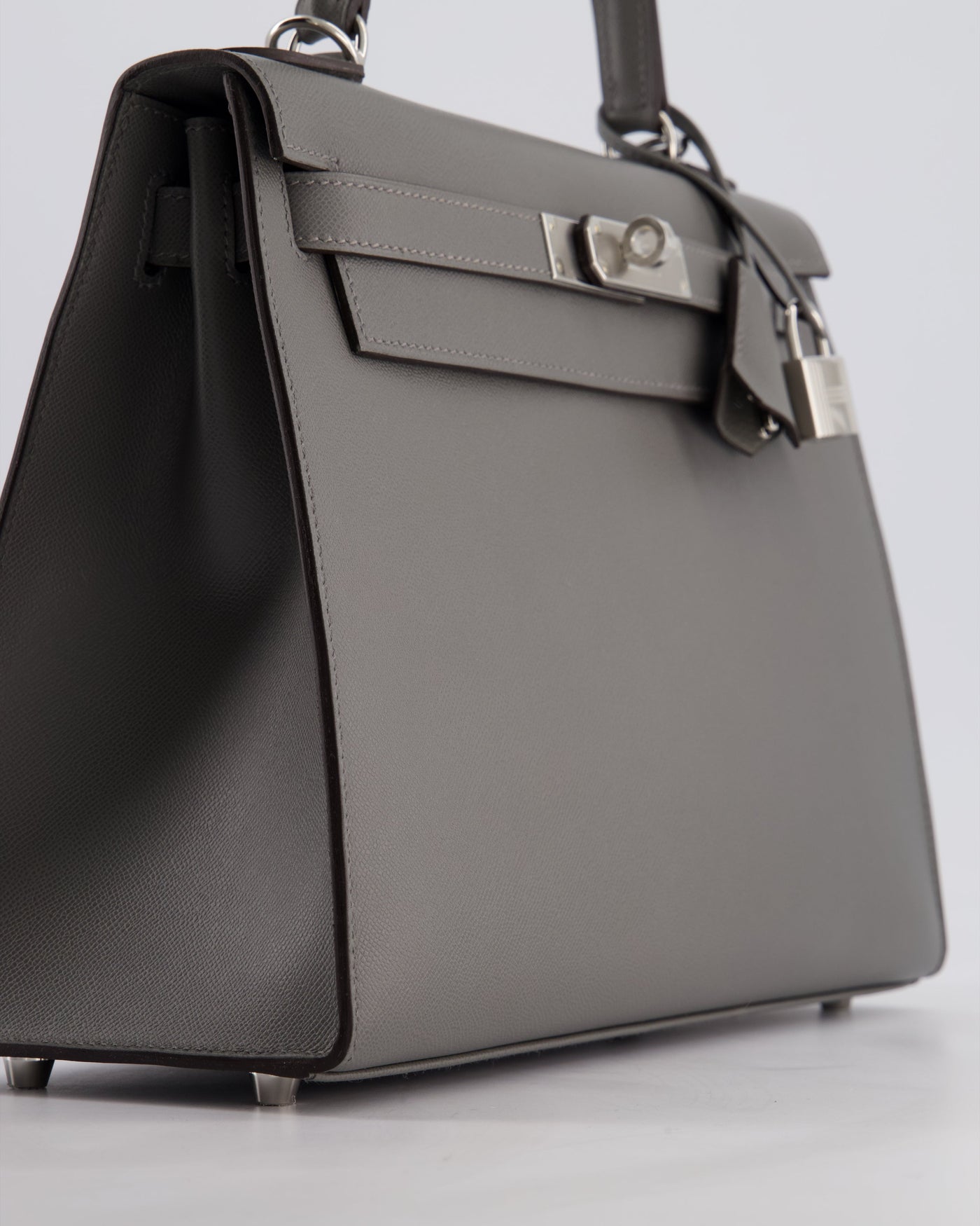 *RARE* Hermes Kelly 28 Sellier Bag in Gris Meyer Madame Leather with Palladium Hardware - Product Image 11