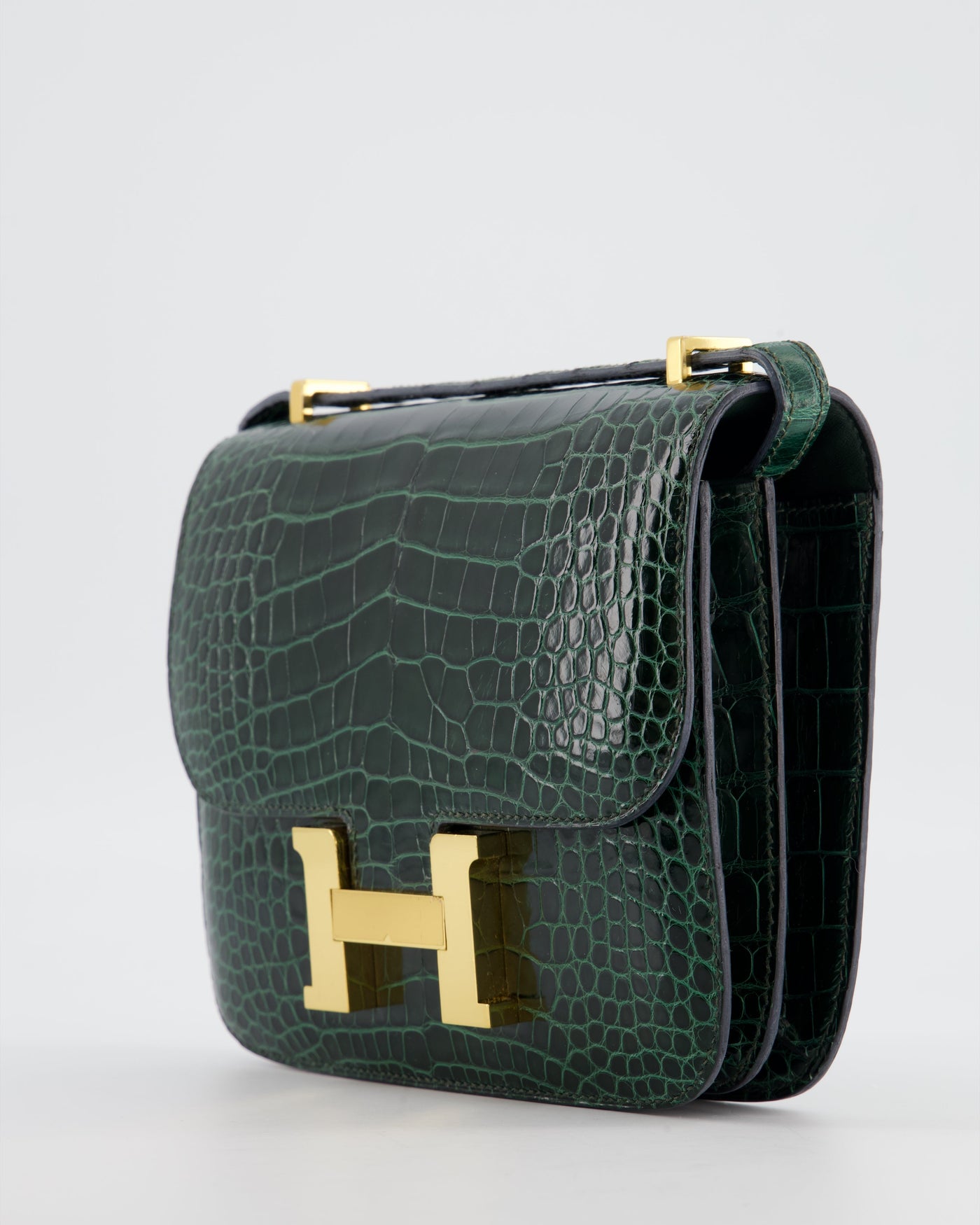 Hermes Constance III 18 Bag in Shiny Alligator Vert Fonce with Gold Hardware - Product Image 12