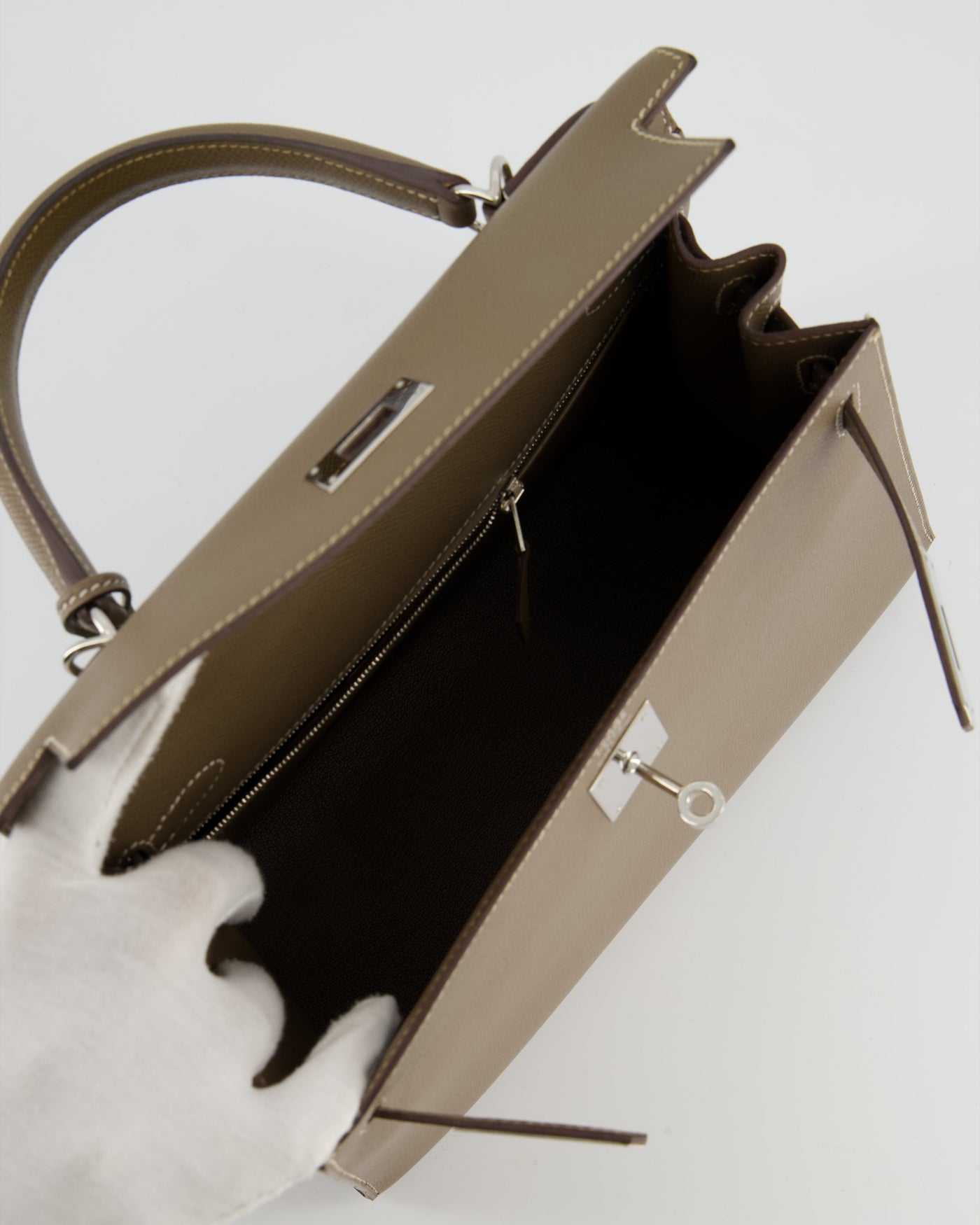 Hermes Kelly 28 Sellier Bag in Etoupe Epsom Leather with Palladium Hardware - Product Image 21