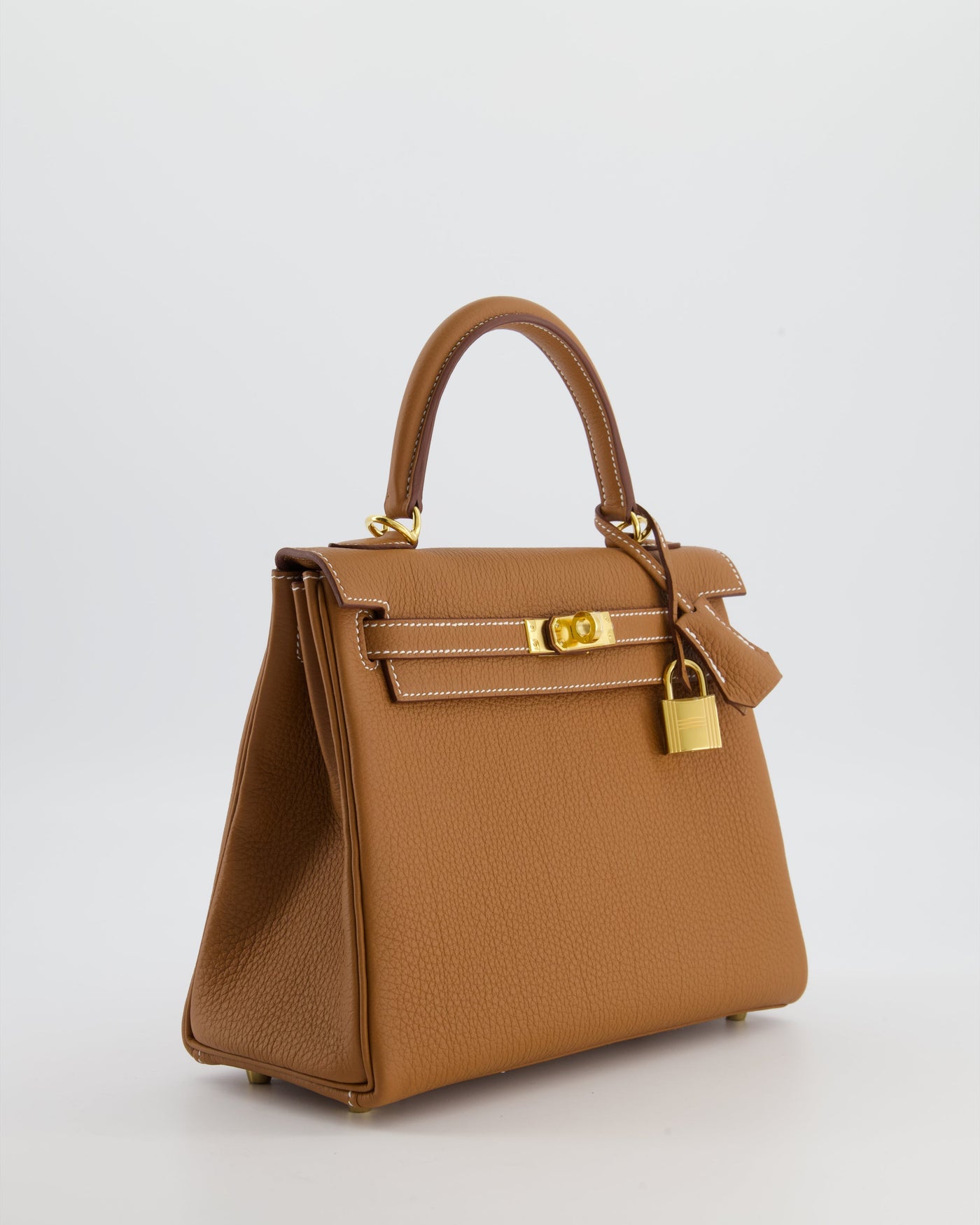 Hermes Kelly 25 Retourne Bag in Gold Togo Leather with Gold Hardware - Product Image 3