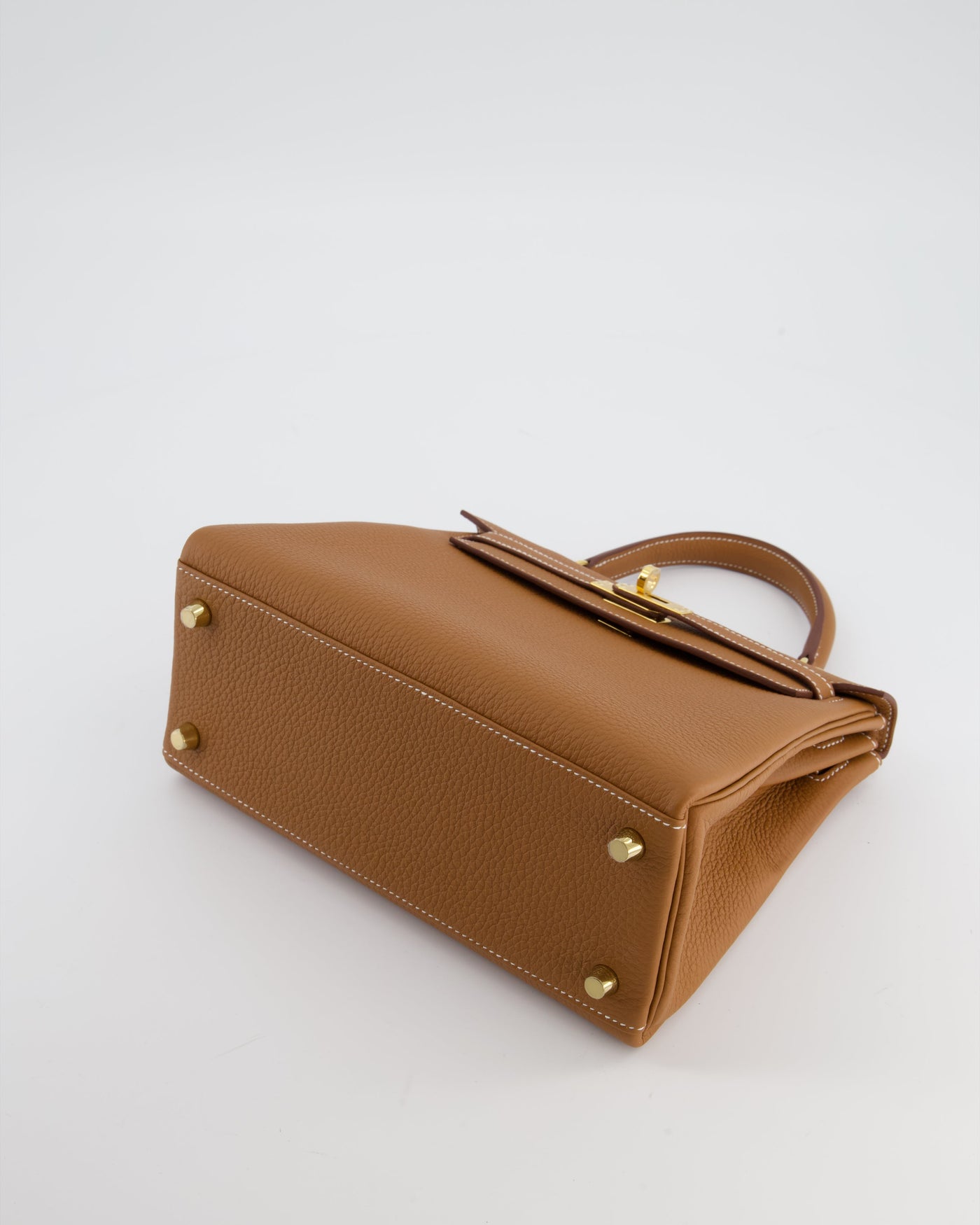 Hermes Kelly 25 Retourne Bag in Gold Togo Leather with Gold Hardware - Product Image 18