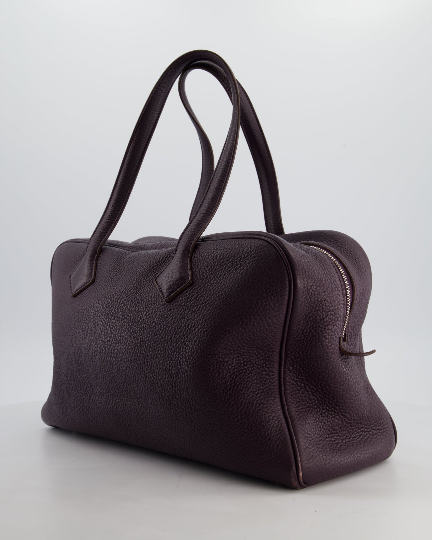 Hermes Victoria II 35cm Bag in Raisin Clemence Leather with Palladium Hardware - Product Image 4
