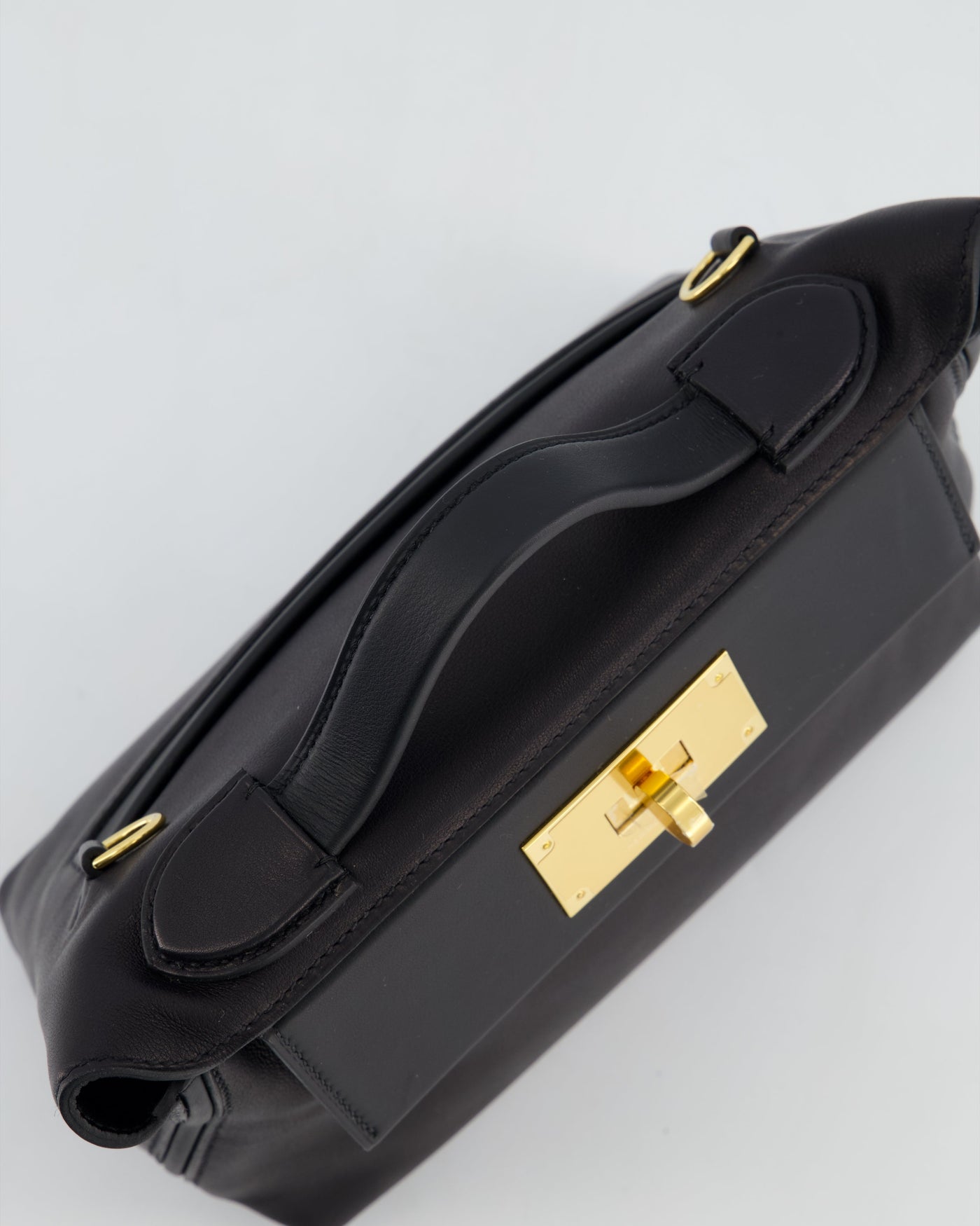 *RARE* Hermes 24/24 21 Bag in Noir Volupto and Noir Swift Leather with Gold Hardware - Product Image 16