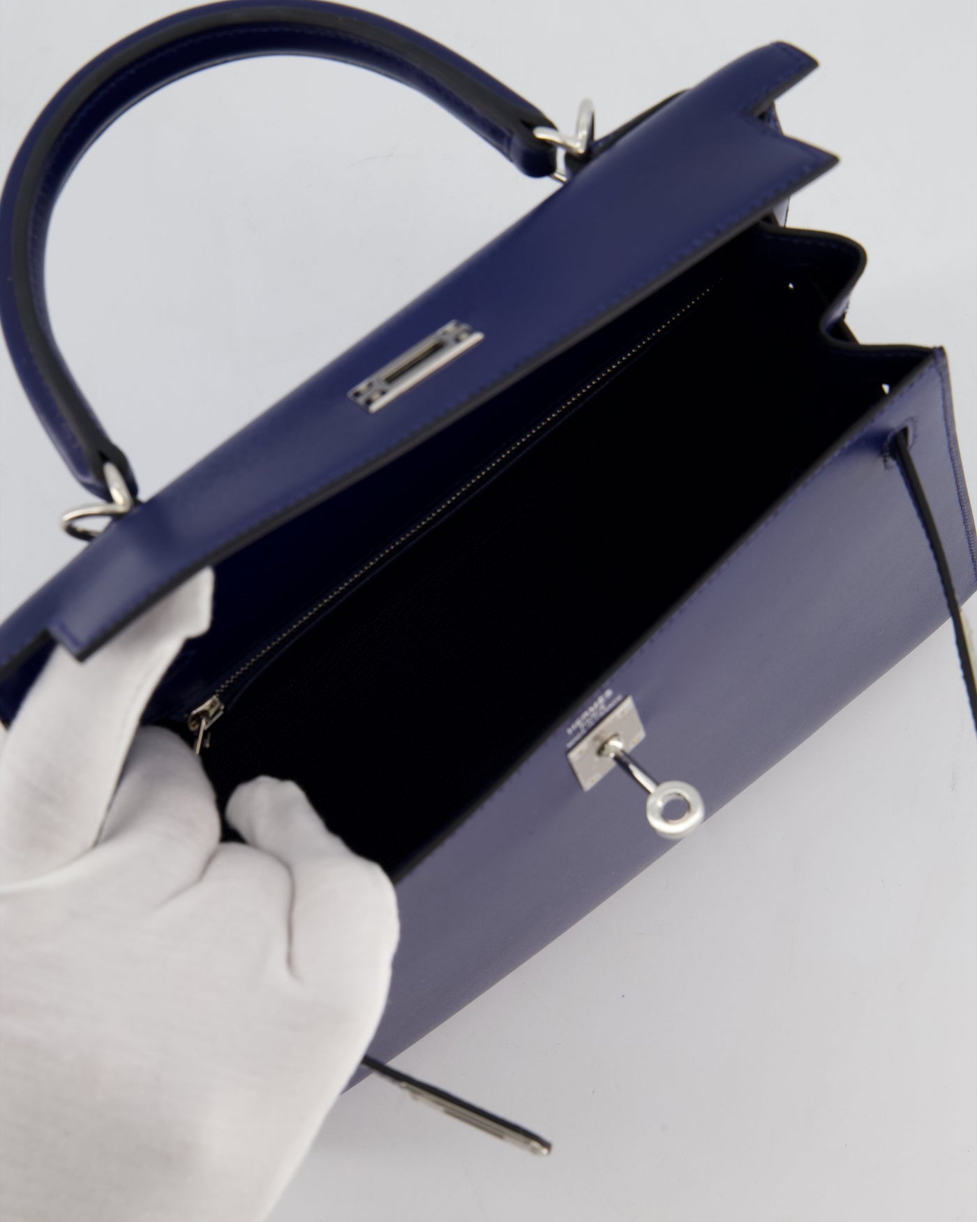 *RARE* Hermes Kelly 25 Sellier Bag in Bleu Saphir Box Leather with Palladium Hardware - Product Image 17
