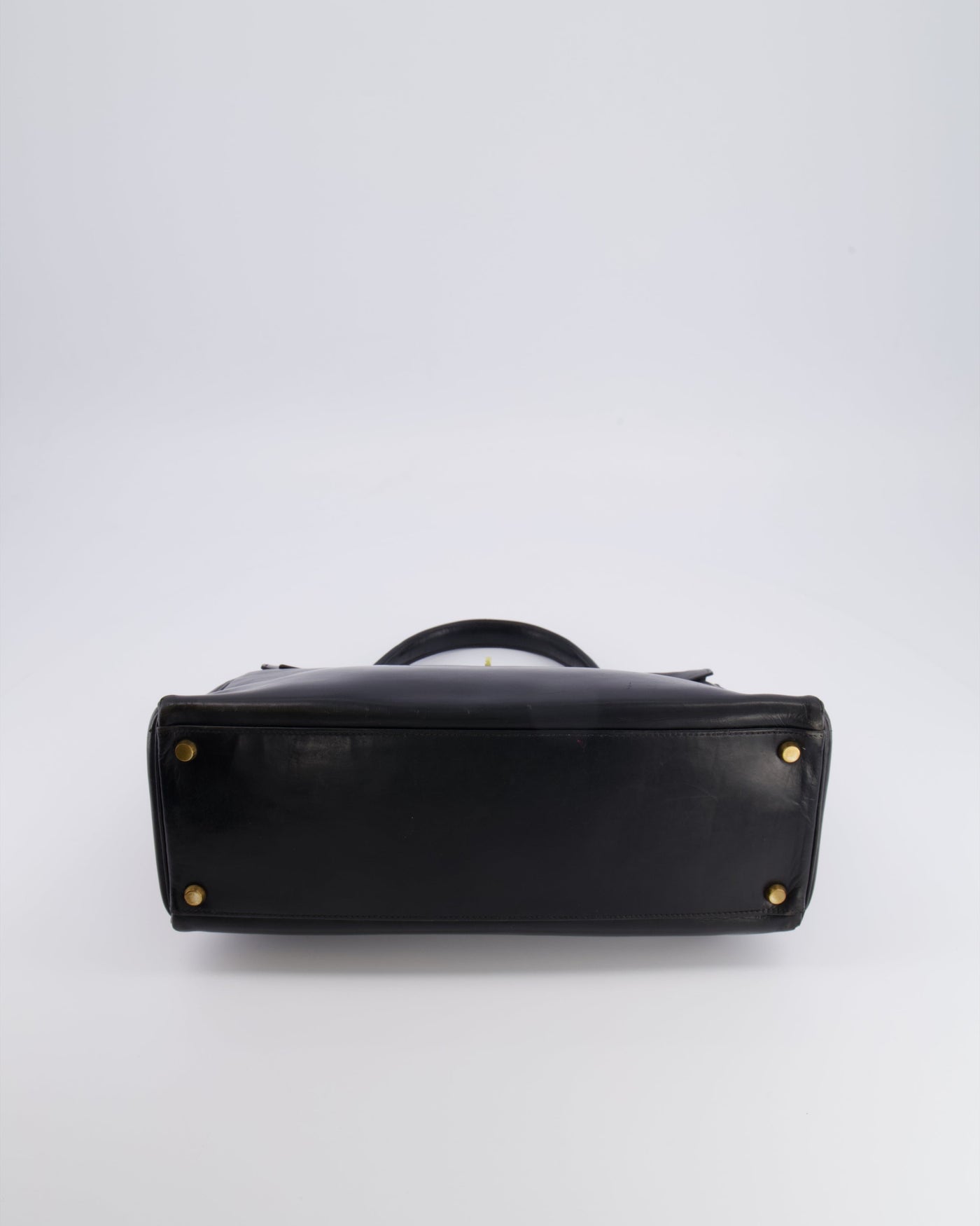 Hermes Kelly 32 Retourne Bag in Black Calfskin Box Leather with Gold Hardware - Product Image 16