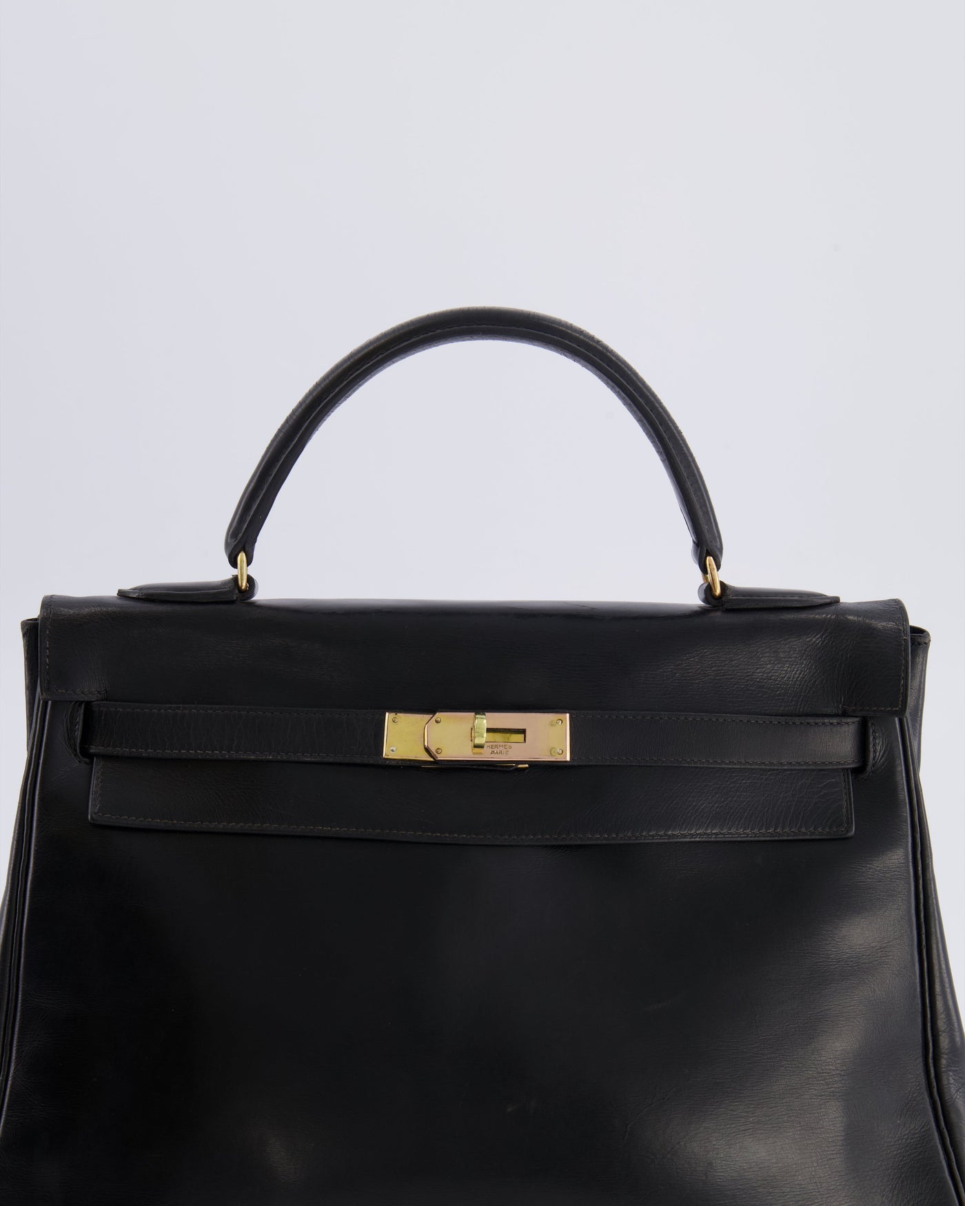 Hermes Kelly 32 Retourne Bag in Black Calfskin Box Leather with Gold Hardware - Product Image 3