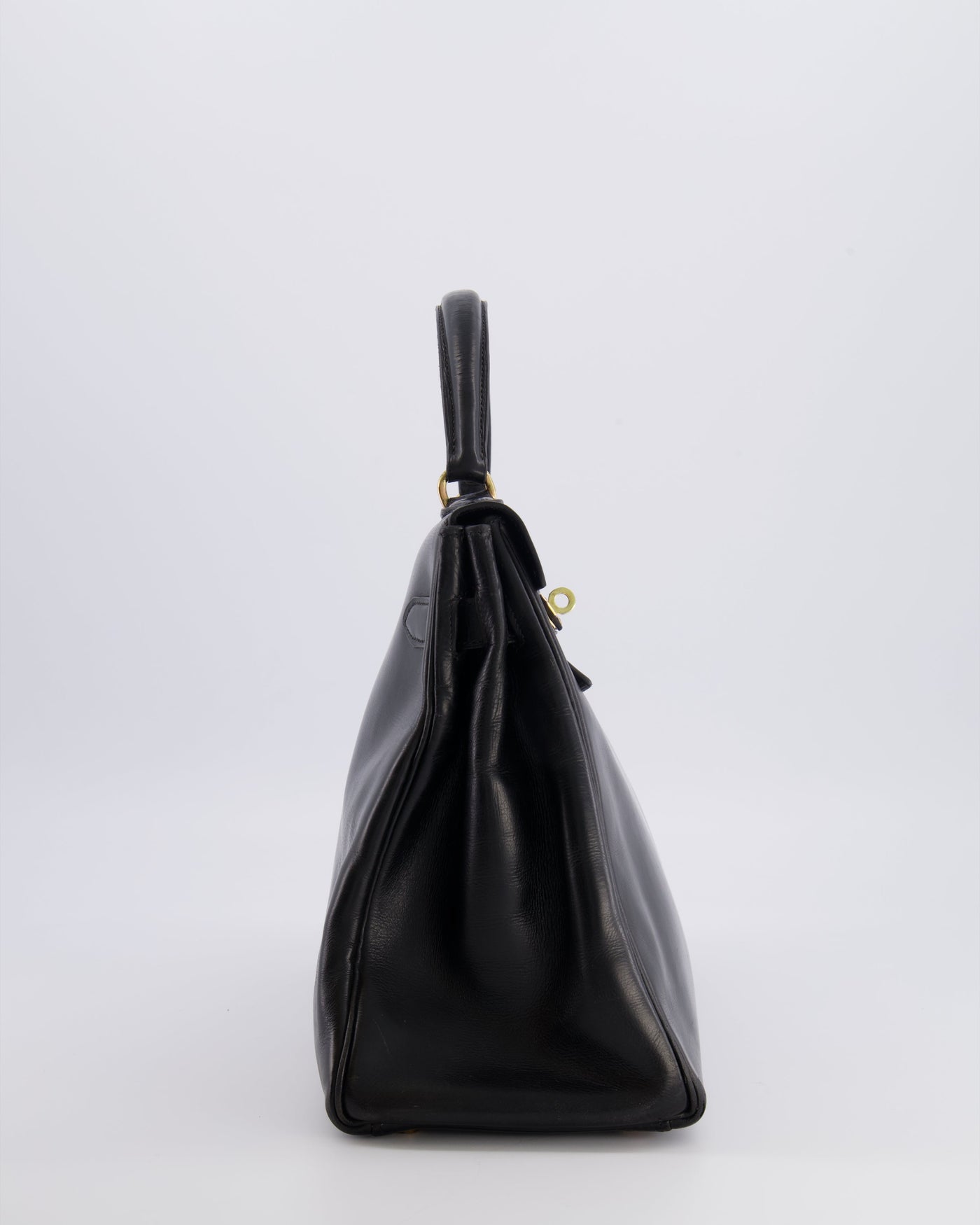 Hermes Kelly 32 Retourne Bag in Black Calfskin Box Leather with Gold Hardware - Product Image 9