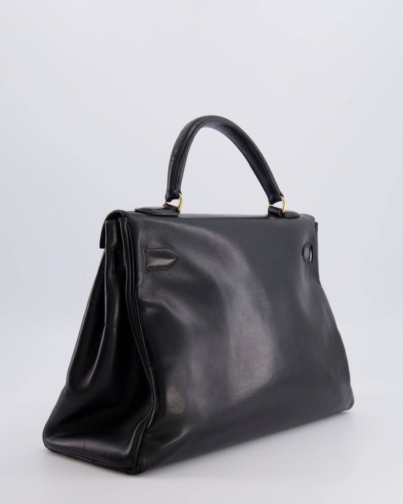 Hermes Kelly 32 Retourne Bag in Black Calfskin Box Leather with Gold Hardware - Product Image 10
