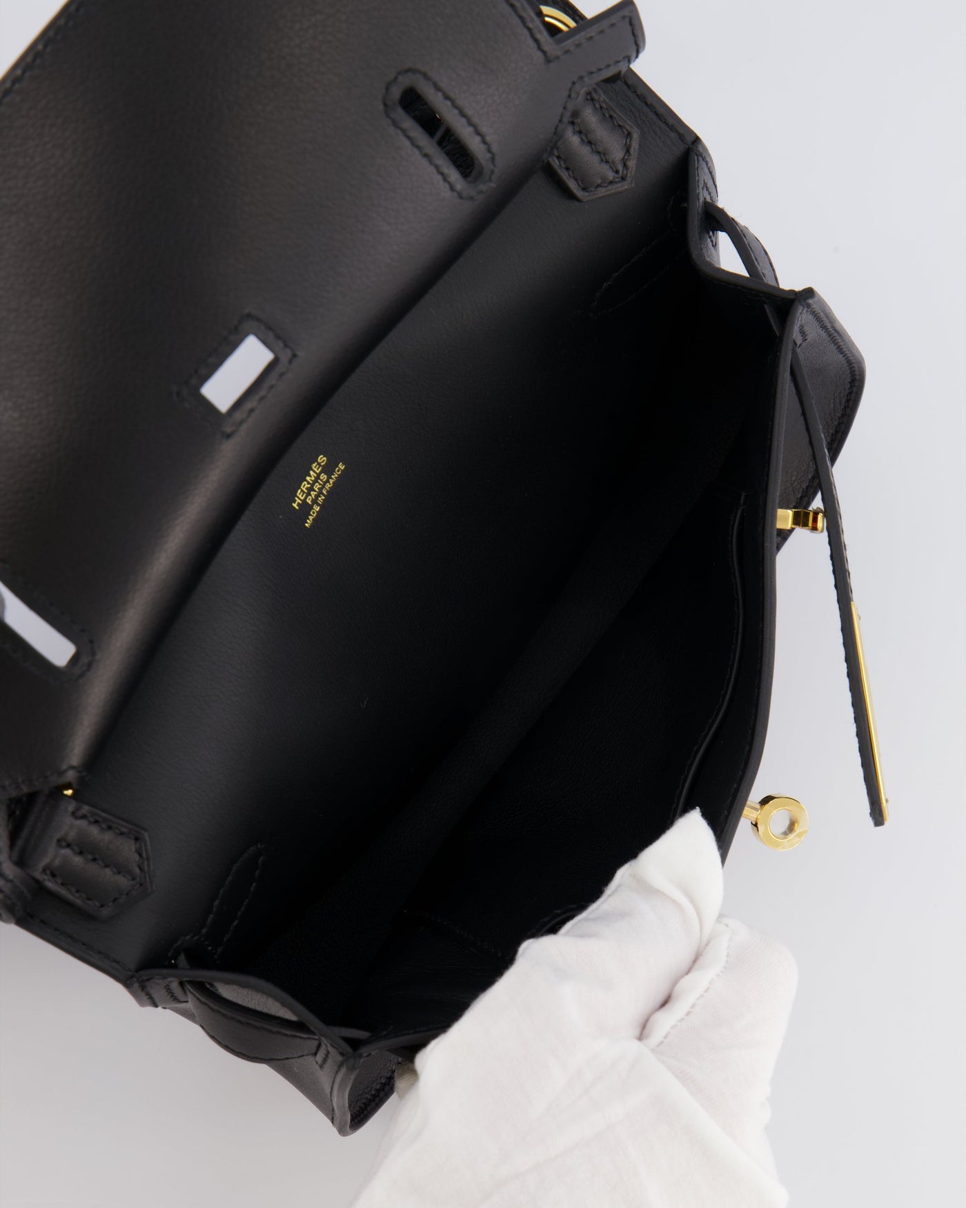 *RARE* Hermes Mini Jypsiere Crossbody Bag in Black Evergrain Leather with Gold Hardware - Product Image 21