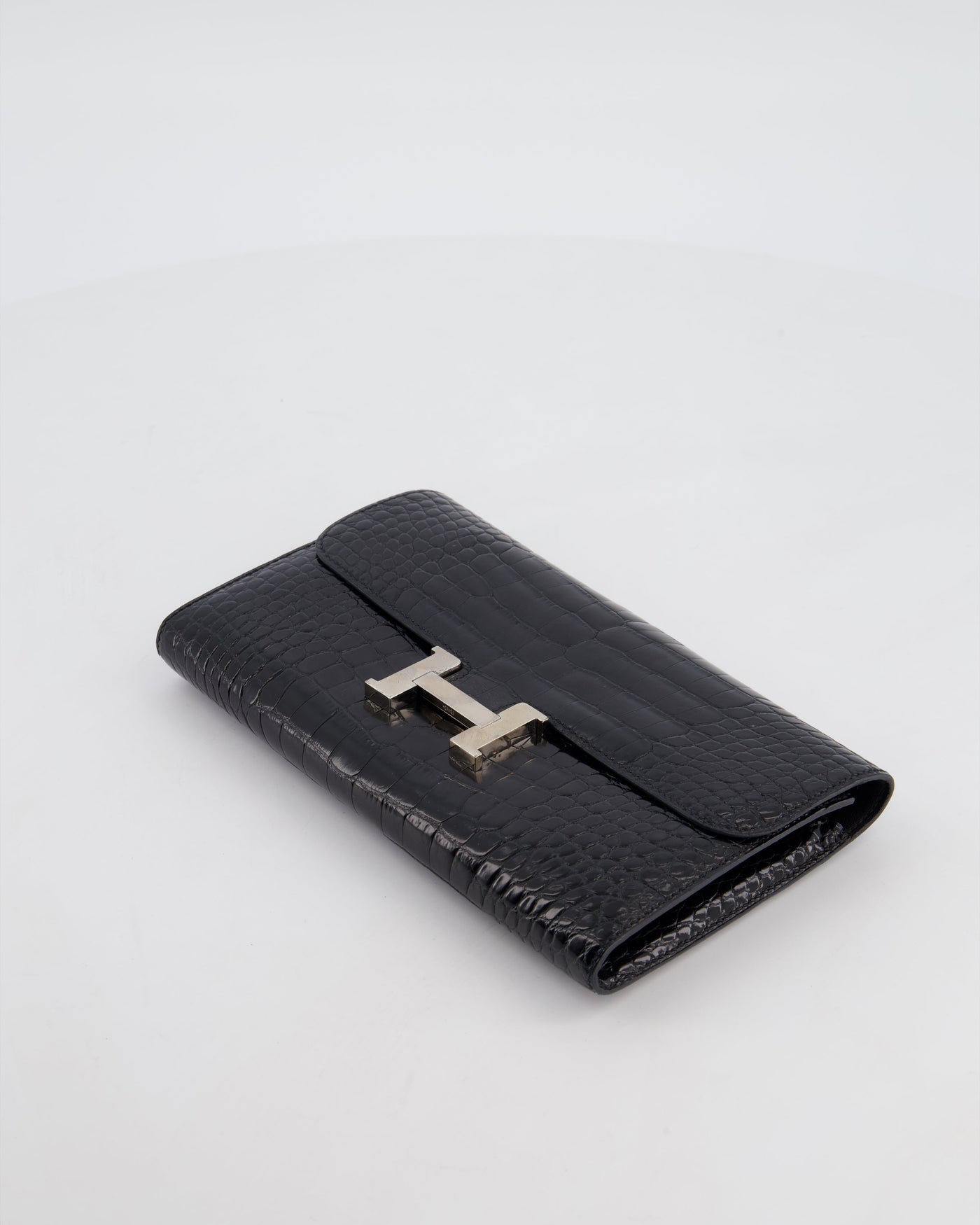 Hermes Constance Wallet in Noir Alligator with Palladium Hardware - Product Image 17