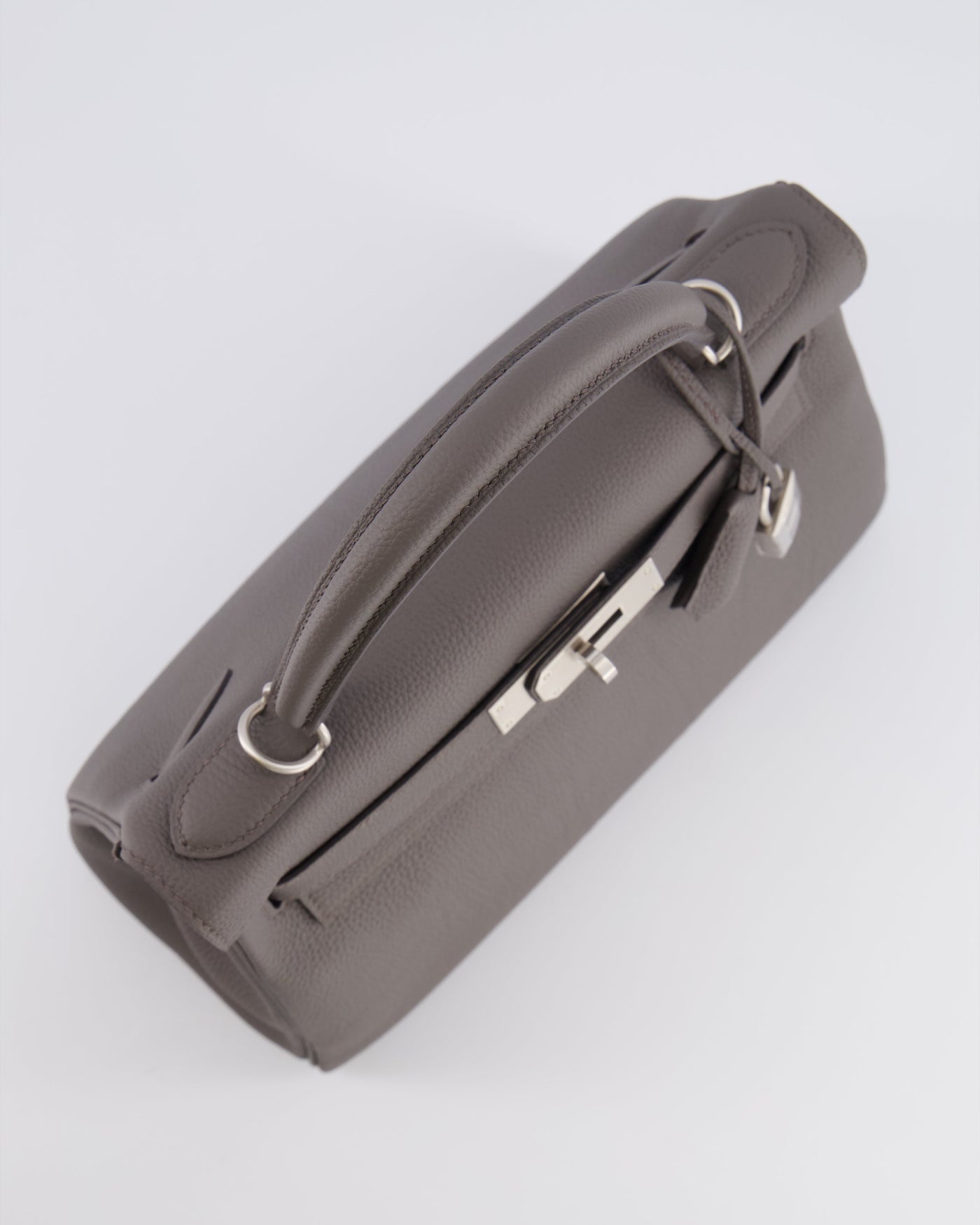 Hermes Kelly 28 Retourne HSS Bag in Gris Etain Togo Leather with Gris Perle Interior and Brushed Palladium Hardware - Product Image 17