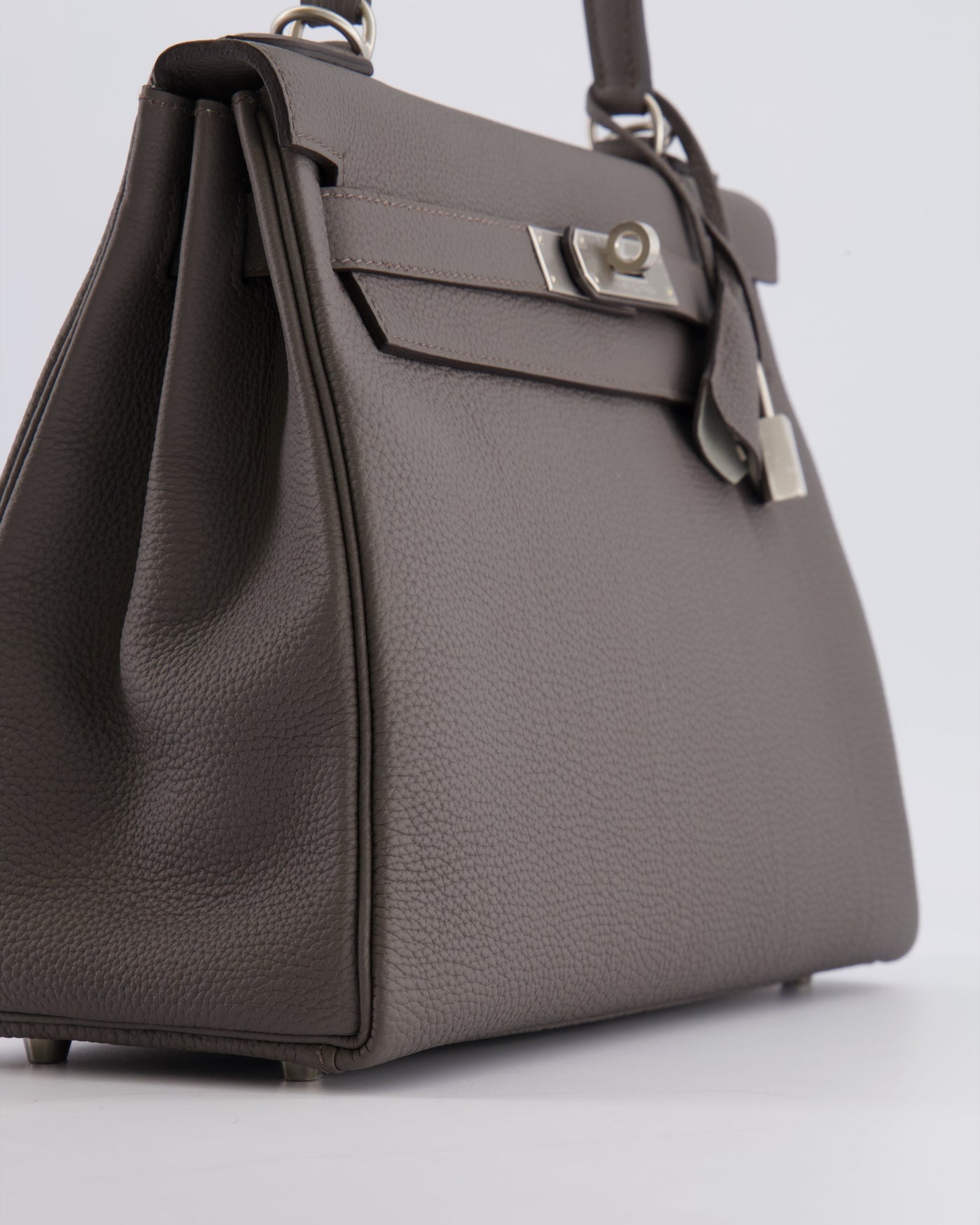 Hermes Kelly 28 Retourne HSS Bag in Gris Etain Togo Leather with Gris Perle Interior and Brushed Palladium Hardware - Product Image 13