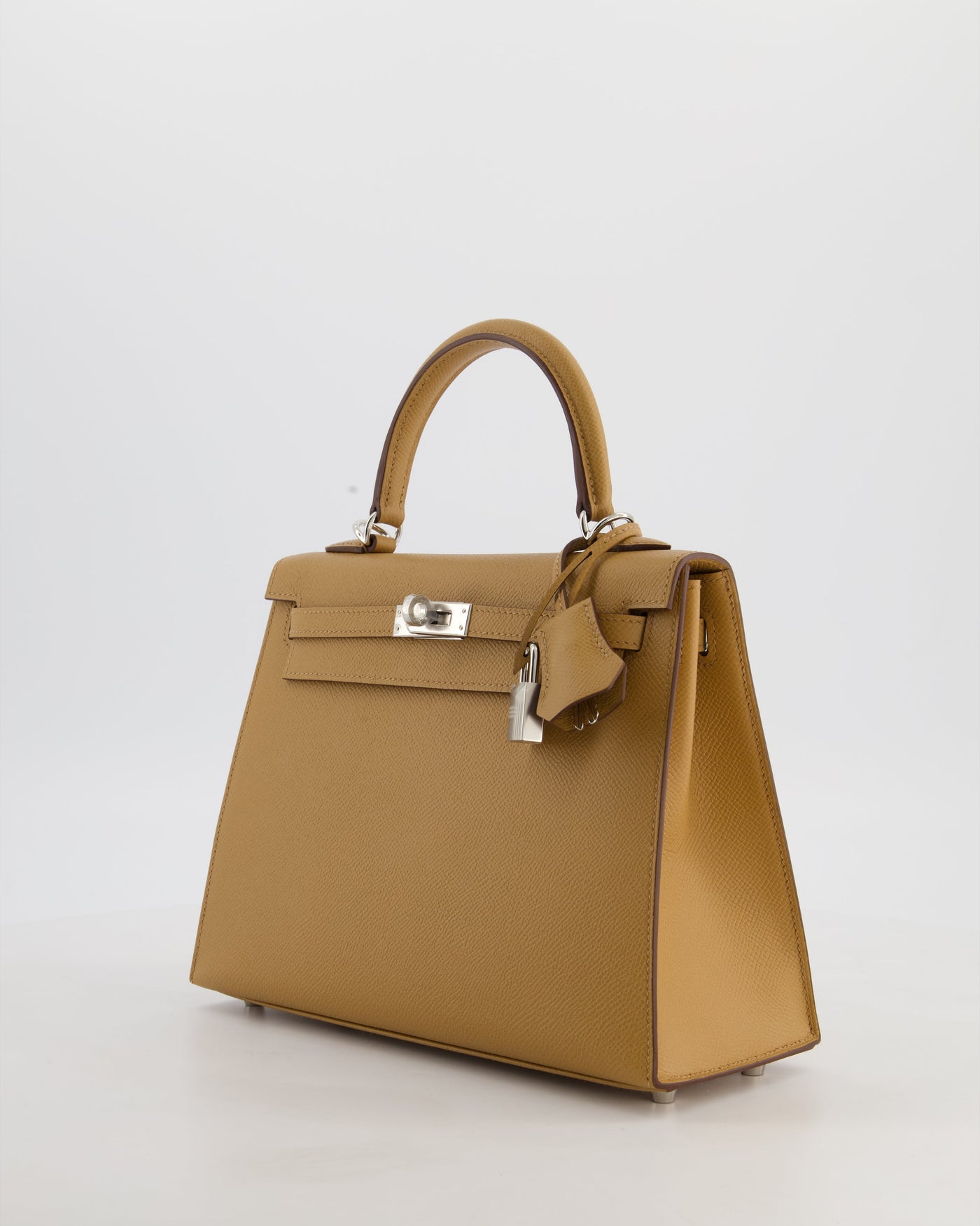 Hermes Kelly 25 Sellier Bag in Biscuit Epsom Leather with Palladium Hardware - Product Image 10