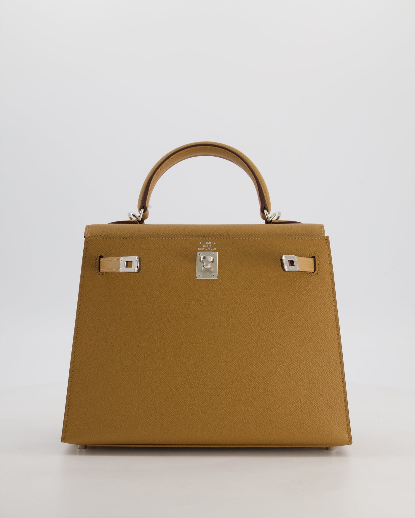 Hermes Kelly 25 Sellier Bag in Biscuit Epsom Leather with Palladium Hardware - Product Image 24
