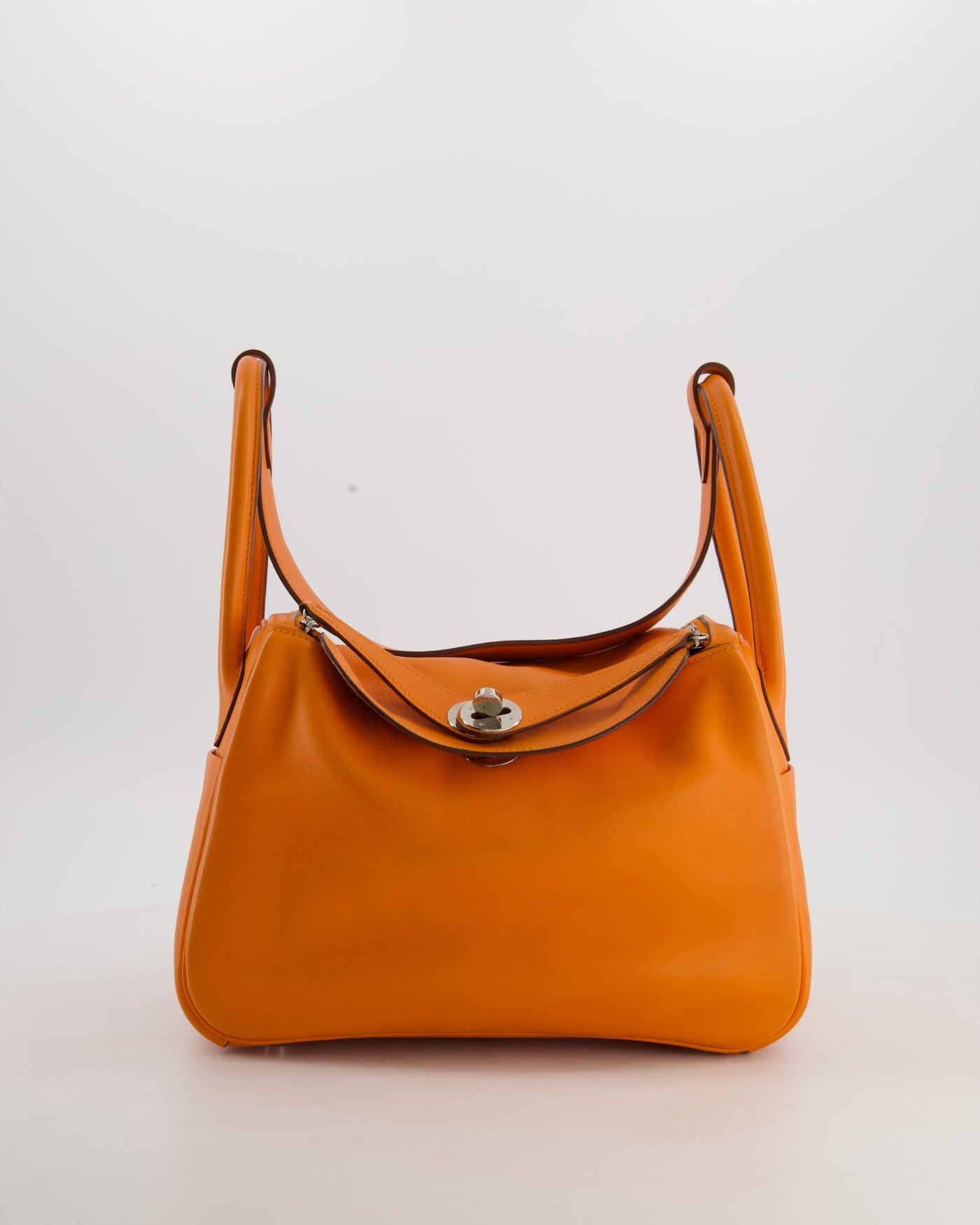 Hermes Lindy 26 Bag in Orange H Swift Leather with Palladium Hardware | Studio Nafay
